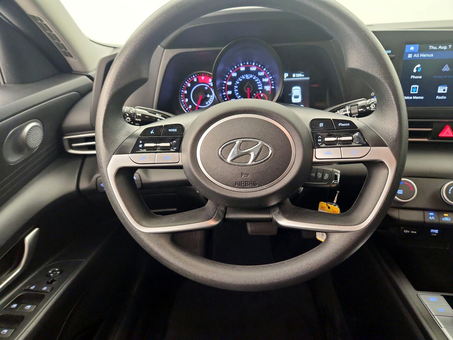 Thumbnail: 2023 Hyundai Elantra - 10