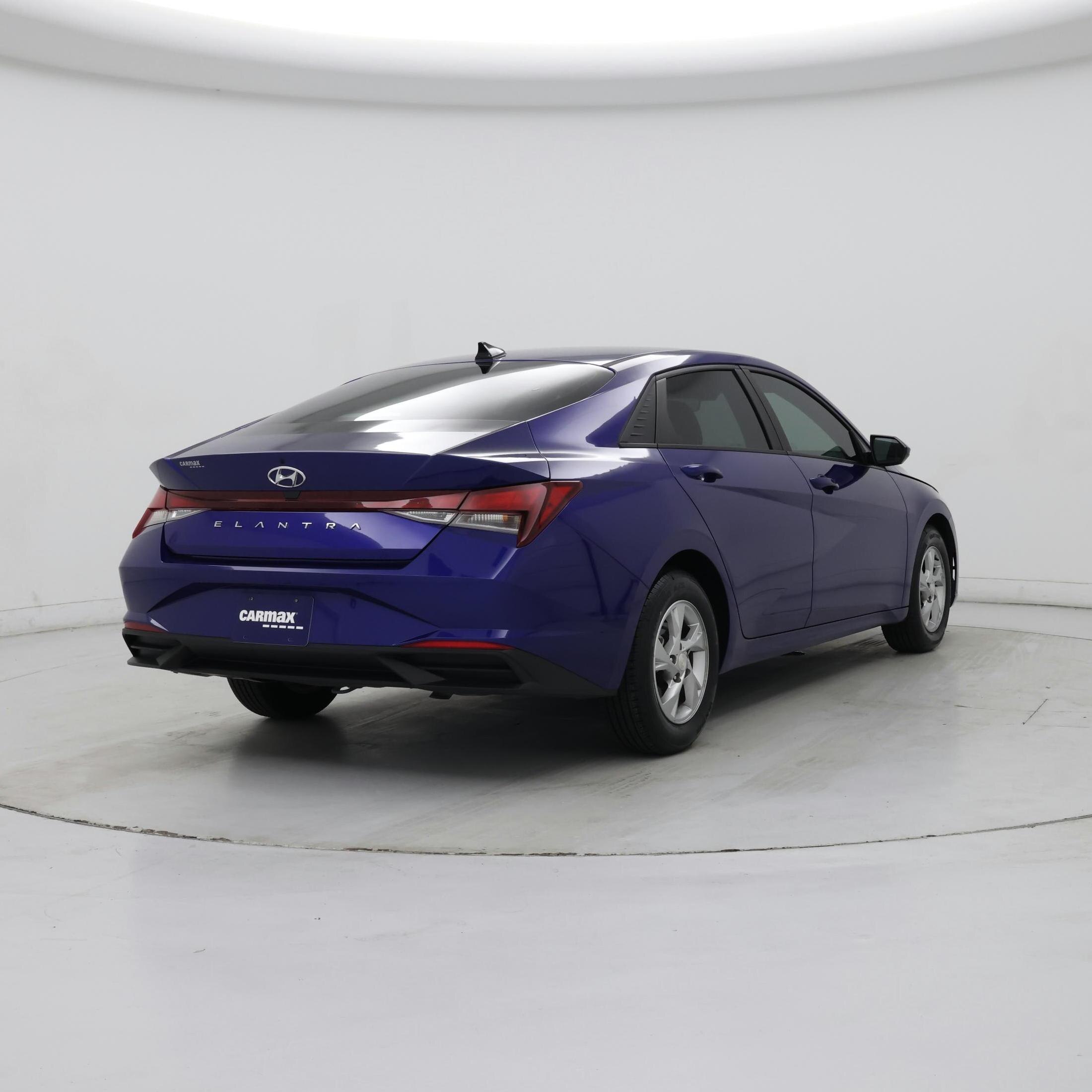 Thumbnail: 2023 Hyundai Elantra - 8