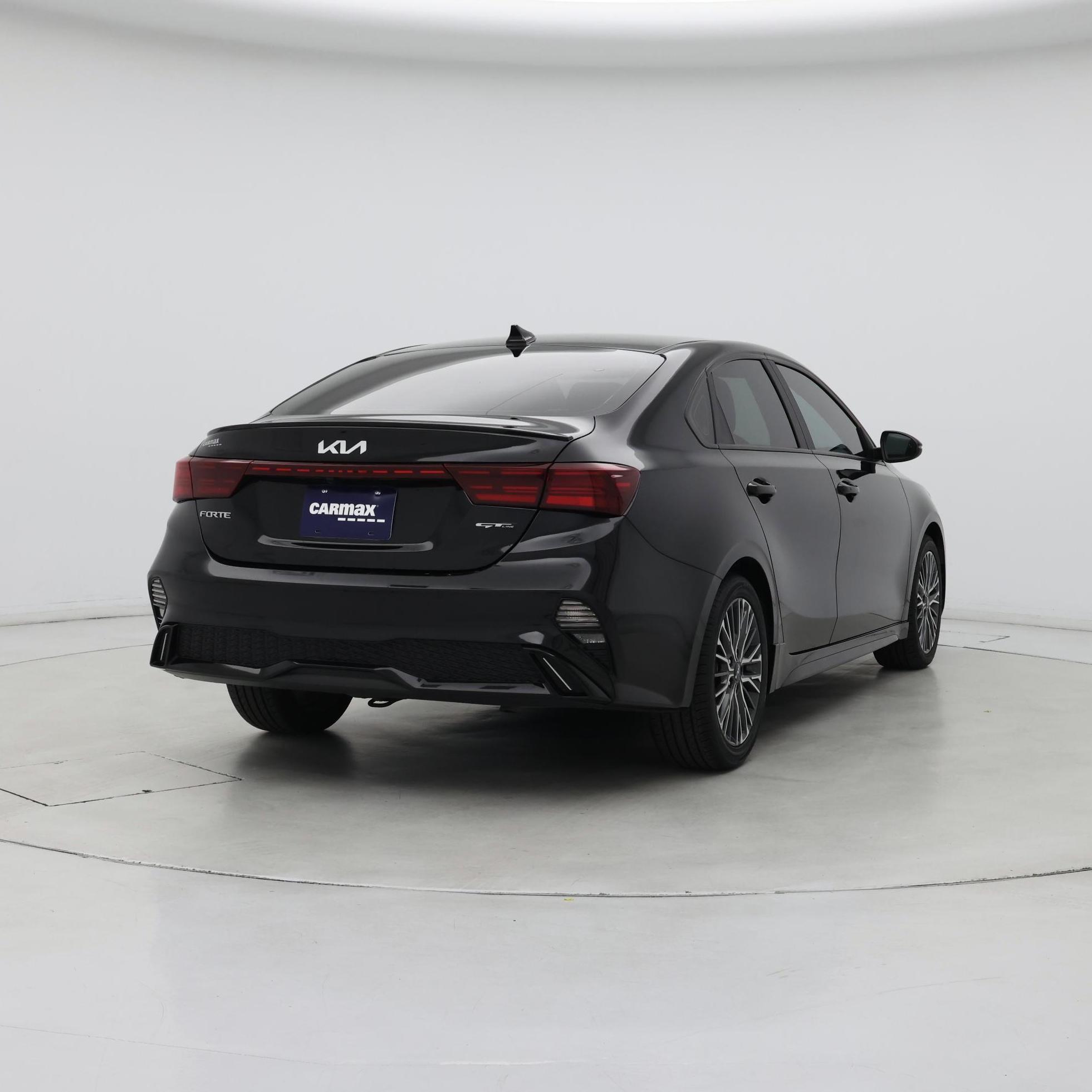 Thumbnail: 2022 Kia Forte - 8