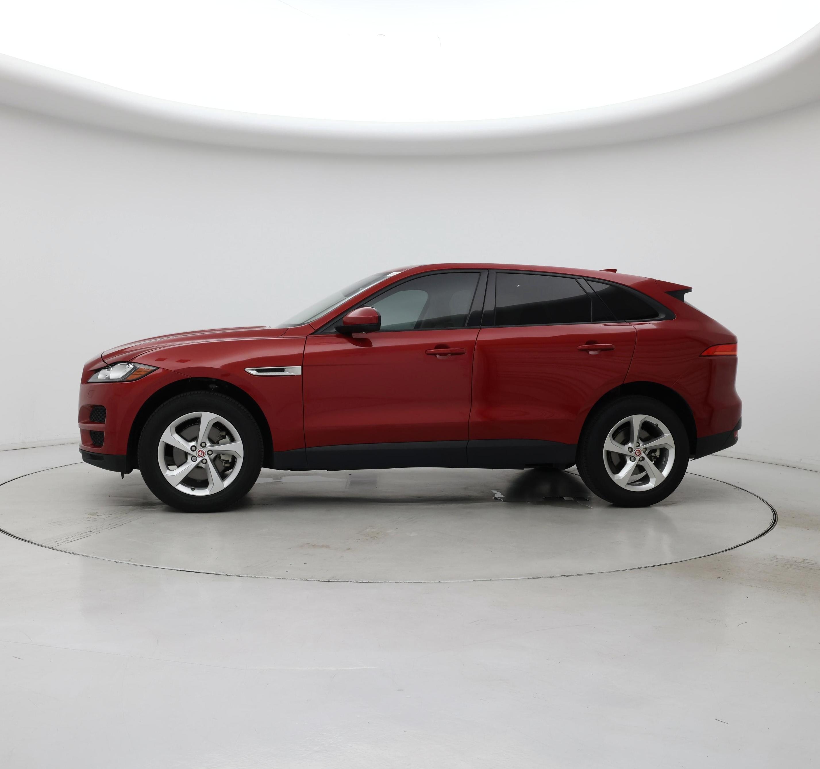 Thumbnail: 2017 Jaguar F-Pace - 3