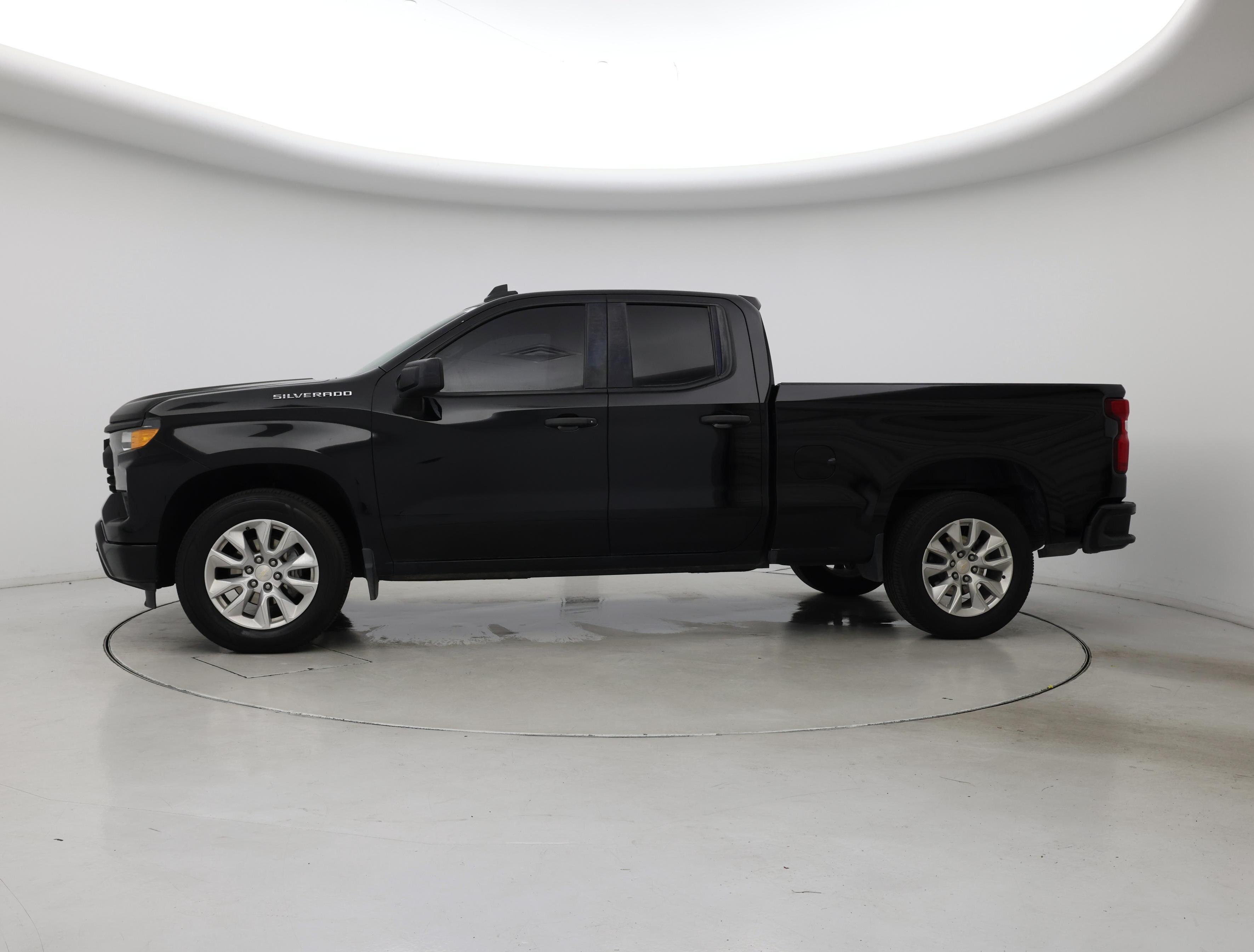 Thumbnail: 2022 Chevrolet Silverado 1500 - 3