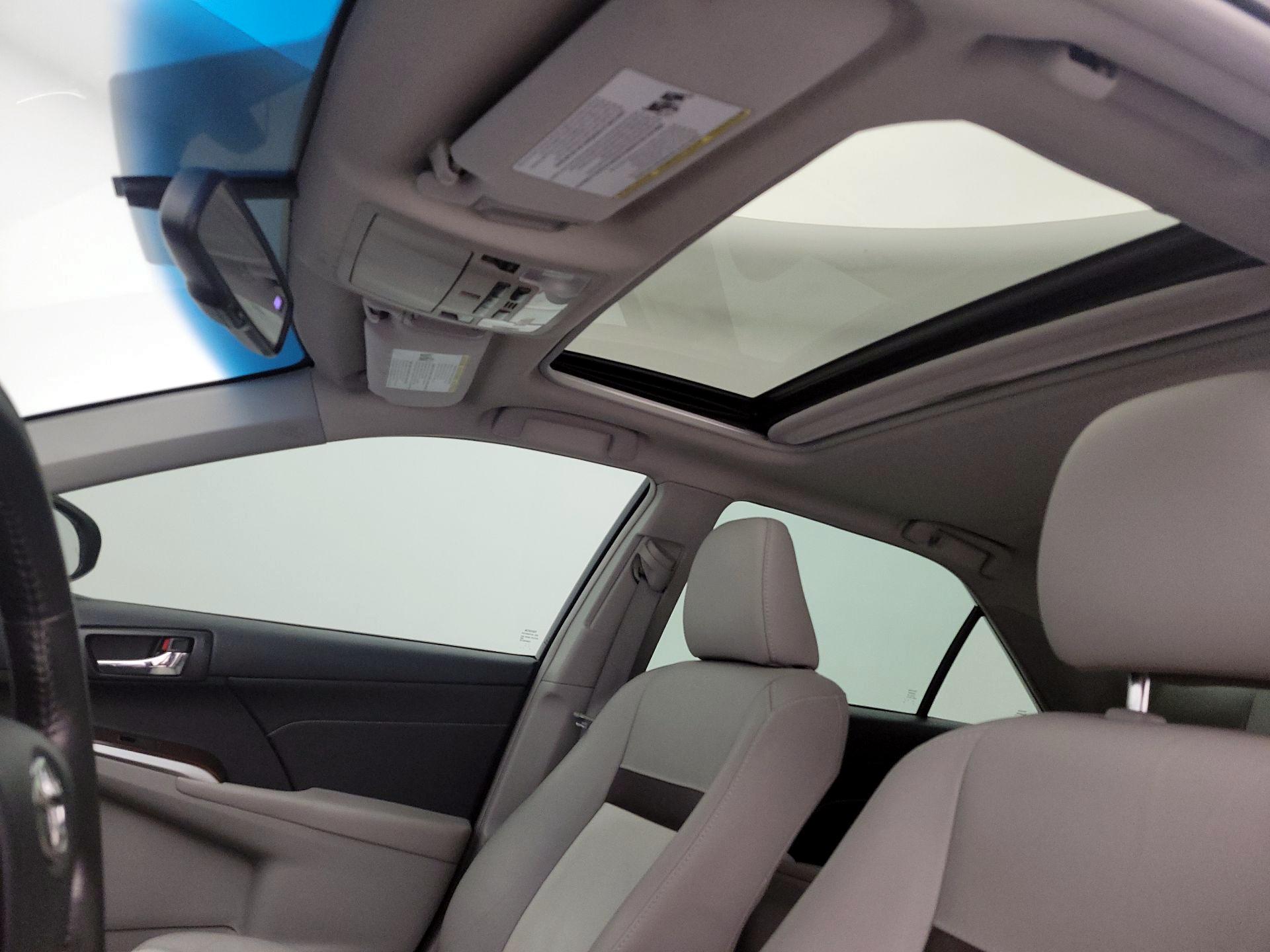 Thumbnail: 2013 Toyota Camry - 19