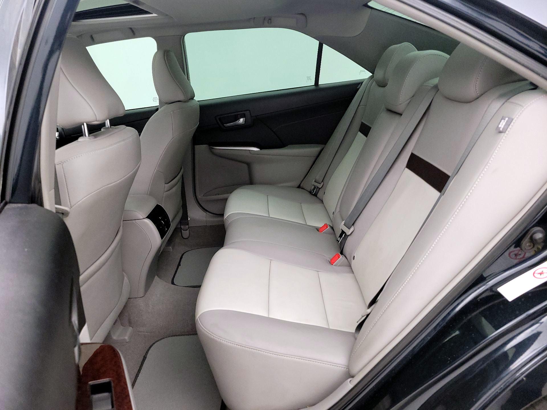 Thumbnail: 2013 Toyota Camry - 20