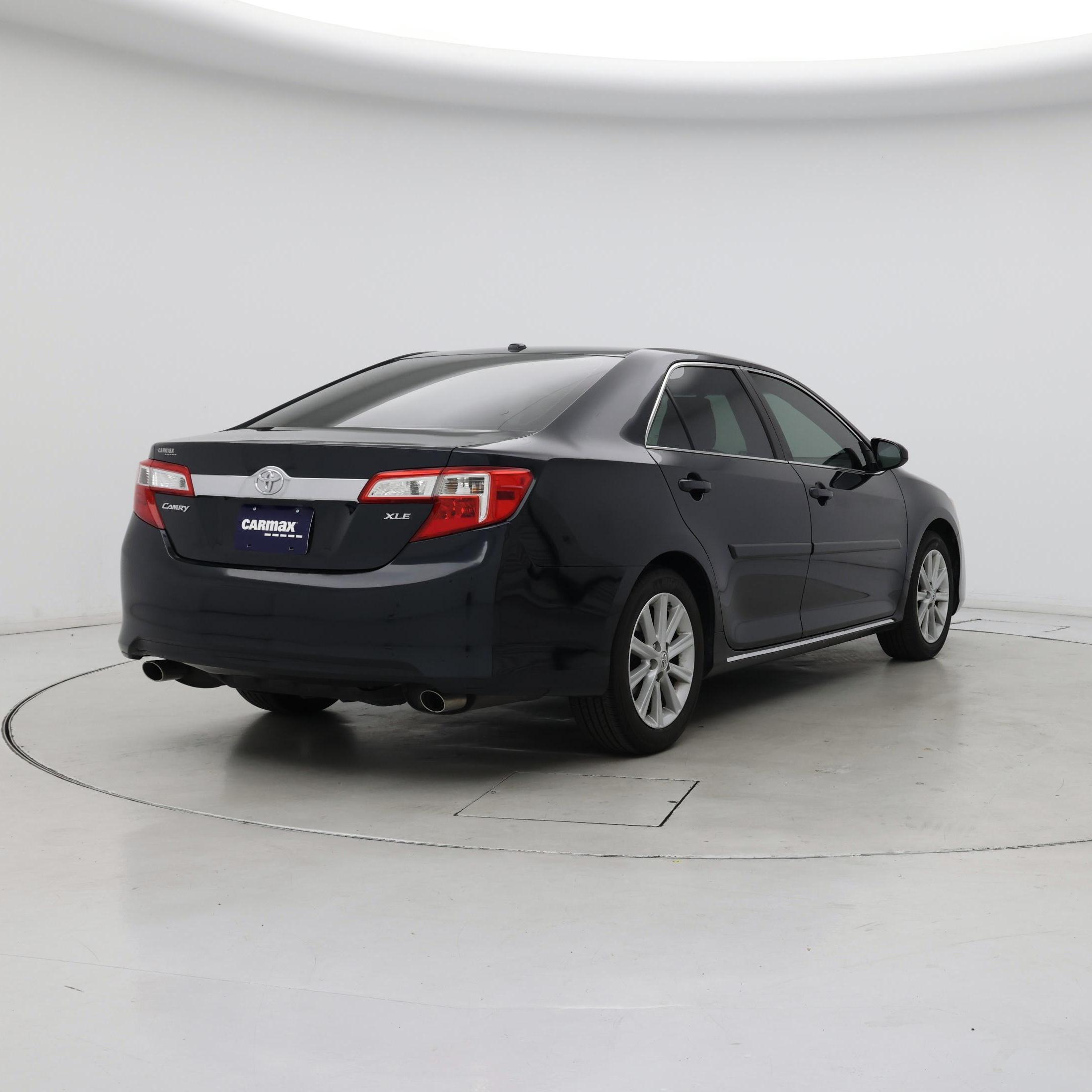 Thumbnail: 2013 Toyota Camry - 8