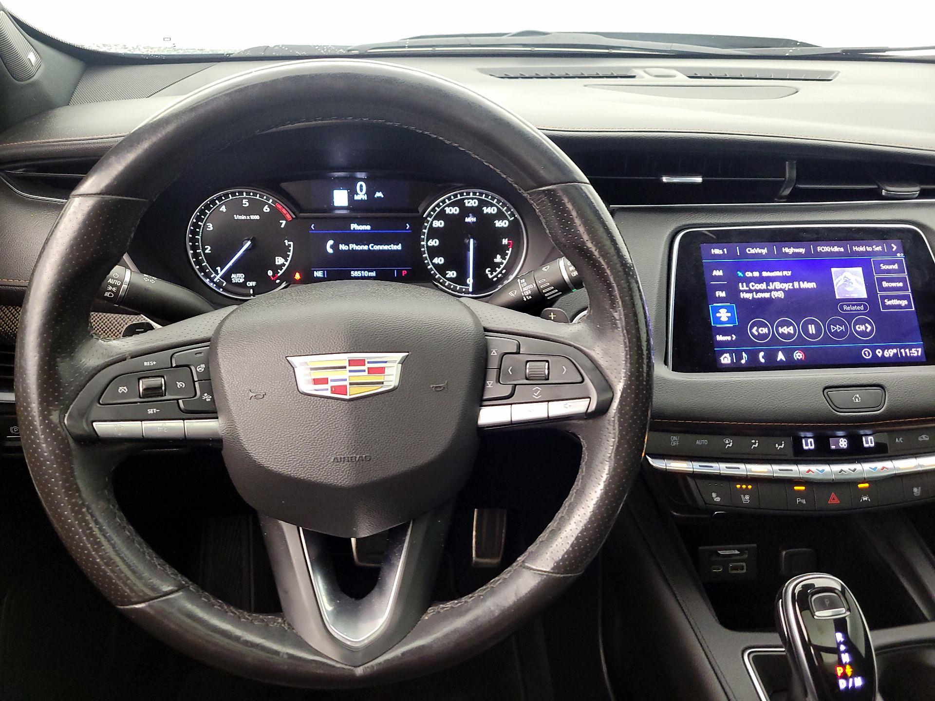 Thumbnail: 2020 Cadillac XT4 - 10