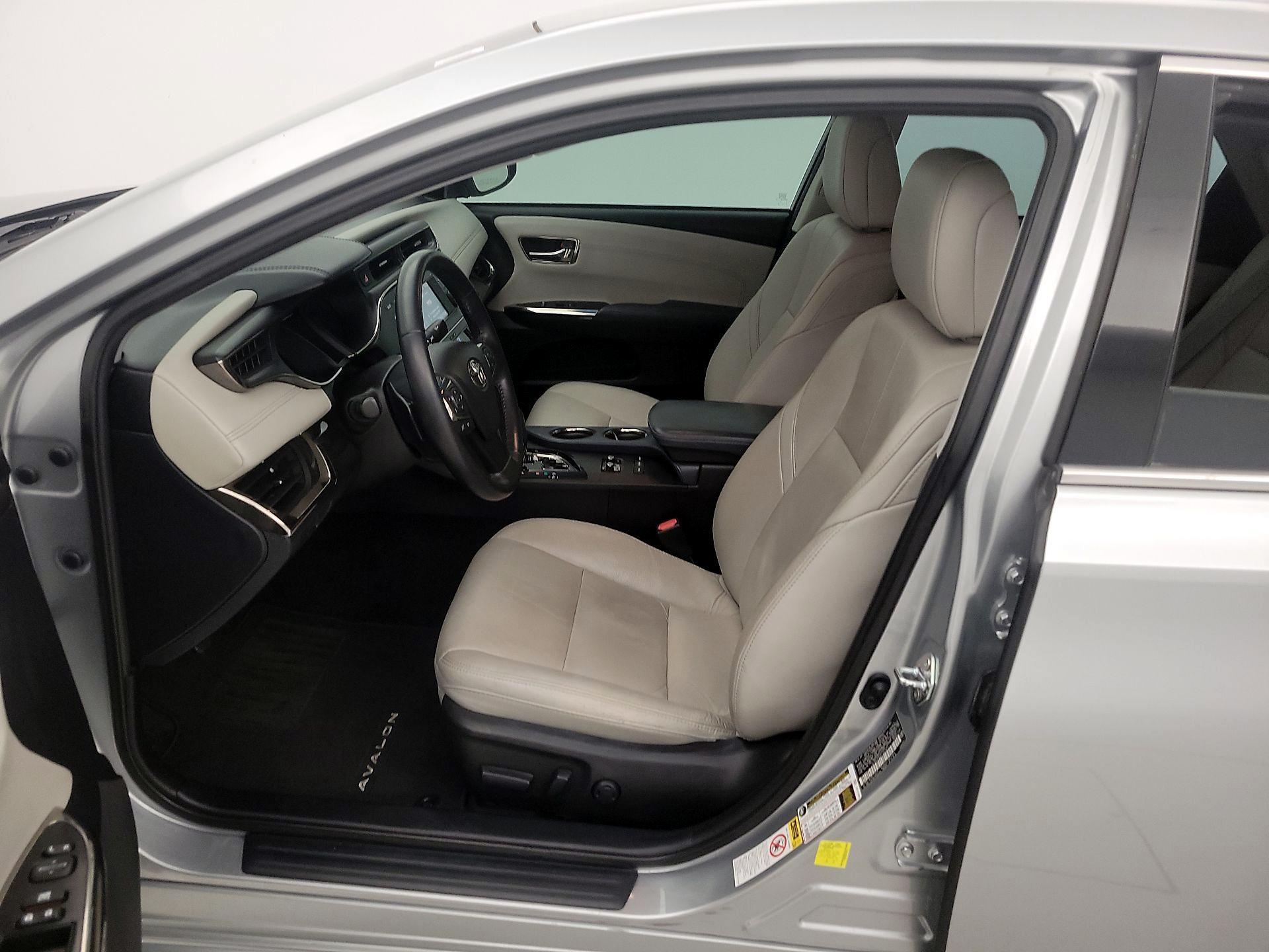Thumbnail: 2015 Toyota Avalon - 11