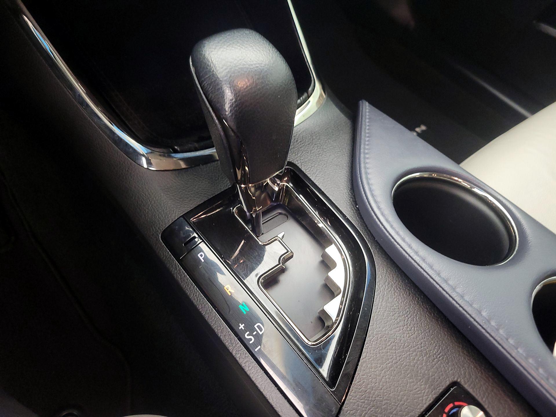 Thumbnail: 2015 Toyota Avalon - 17