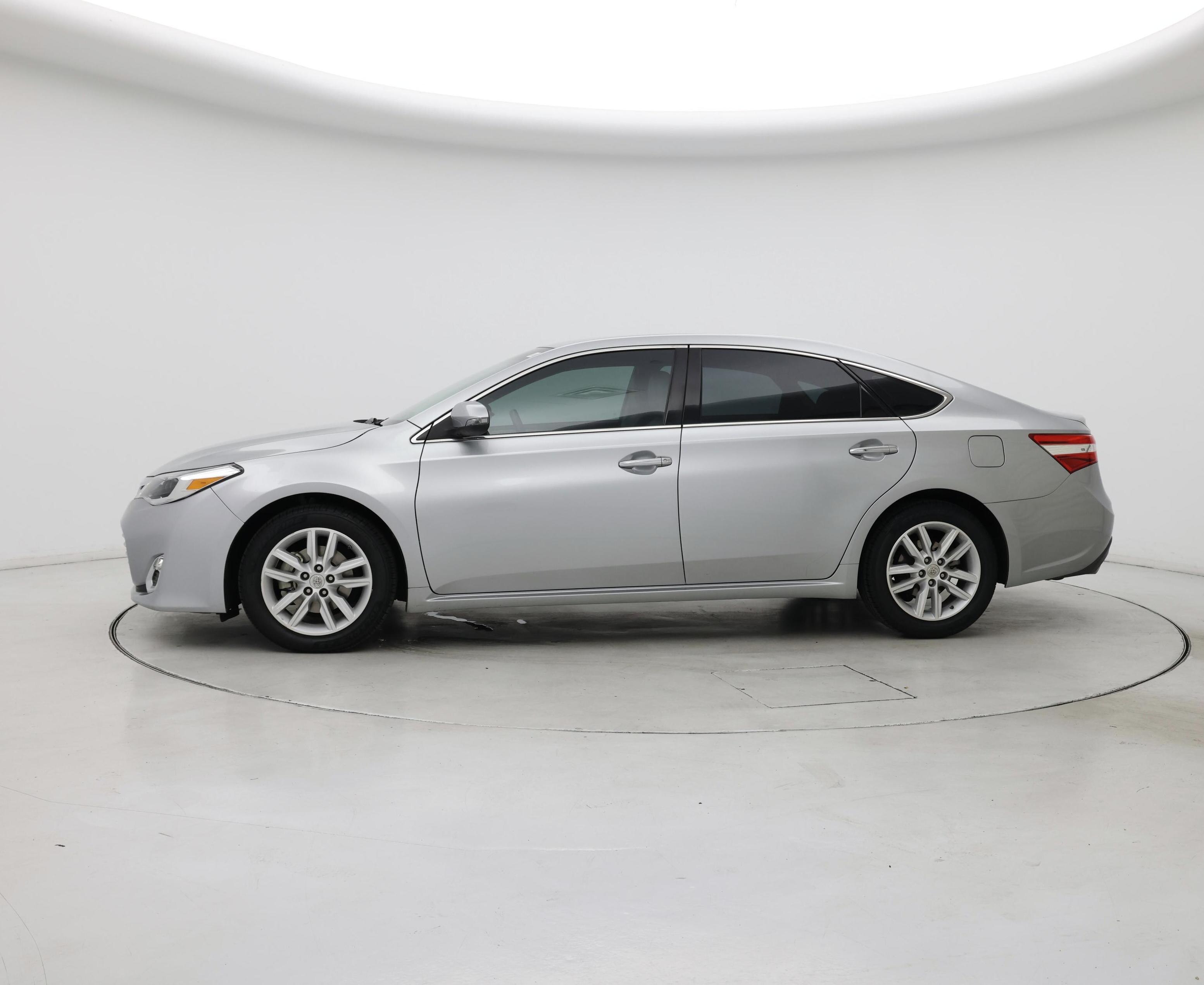 Thumbnail: 2015 Toyota Avalon - 3