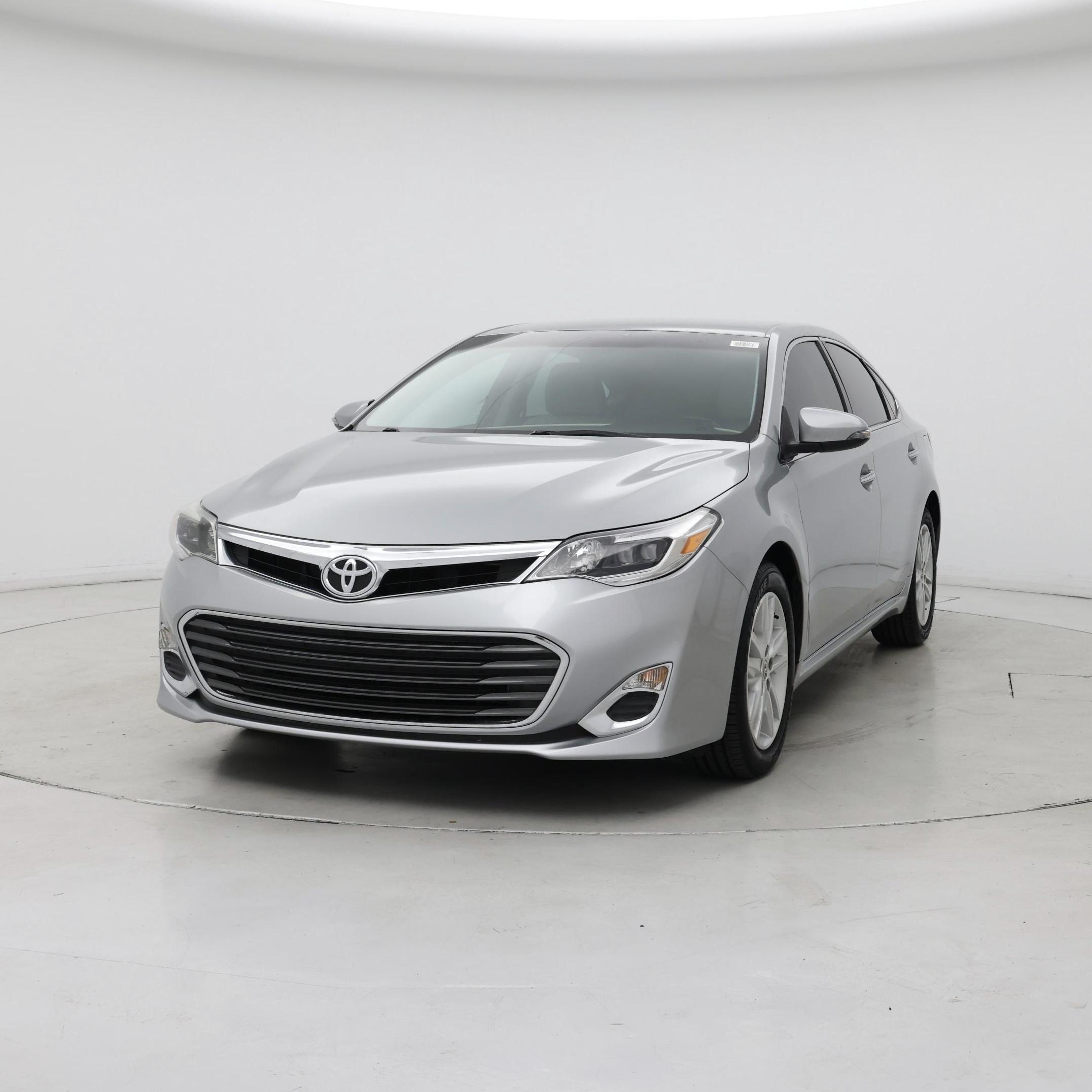 Thumbnail: 2015 Toyota Avalon - 4