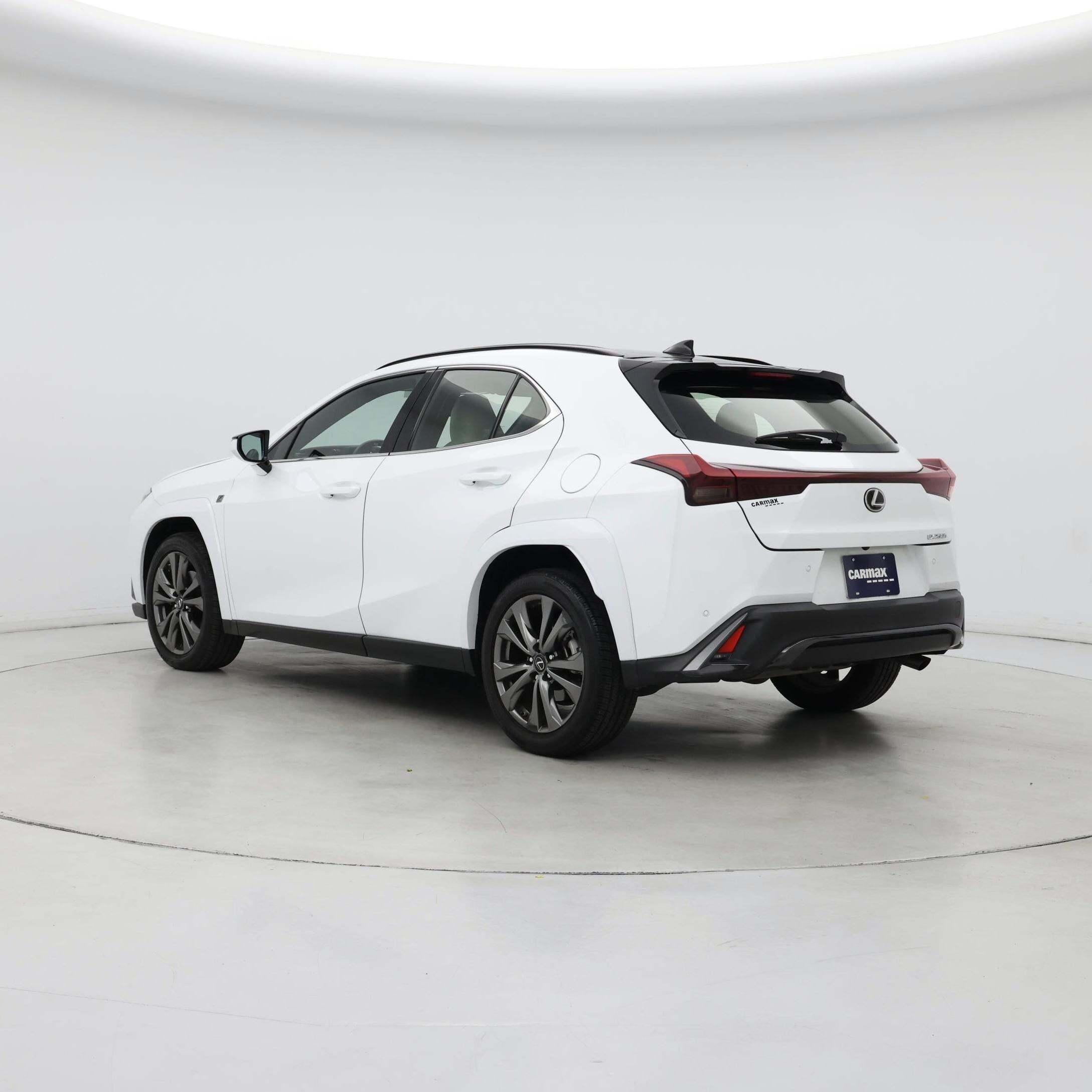Thumbnail: 2024 Lexus UX - 2