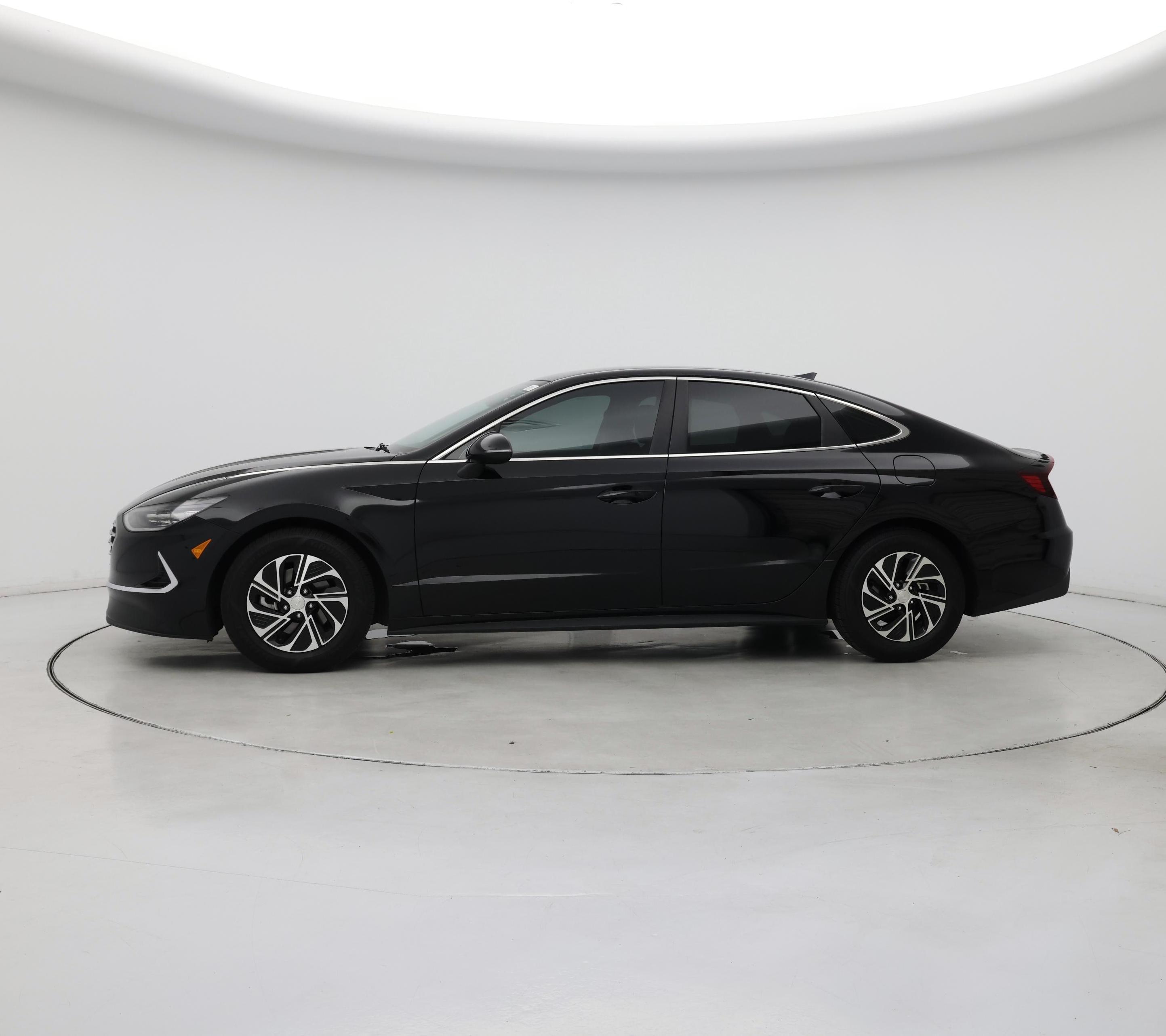 Thumbnail: 2023 Hyundai Sonata - 3