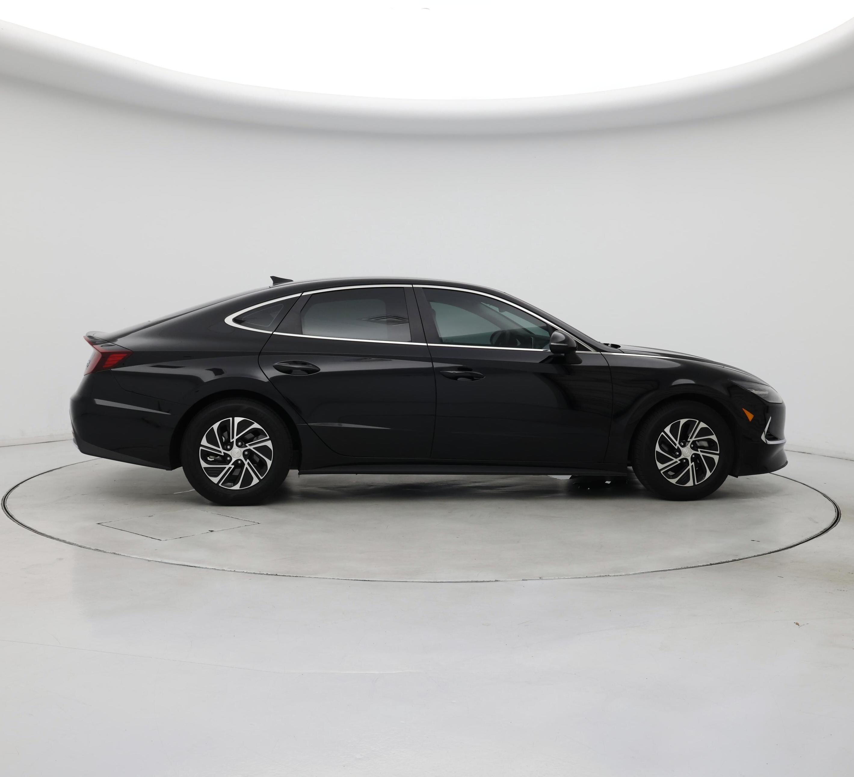 Thumbnail: 2023 Hyundai Sonata - 7