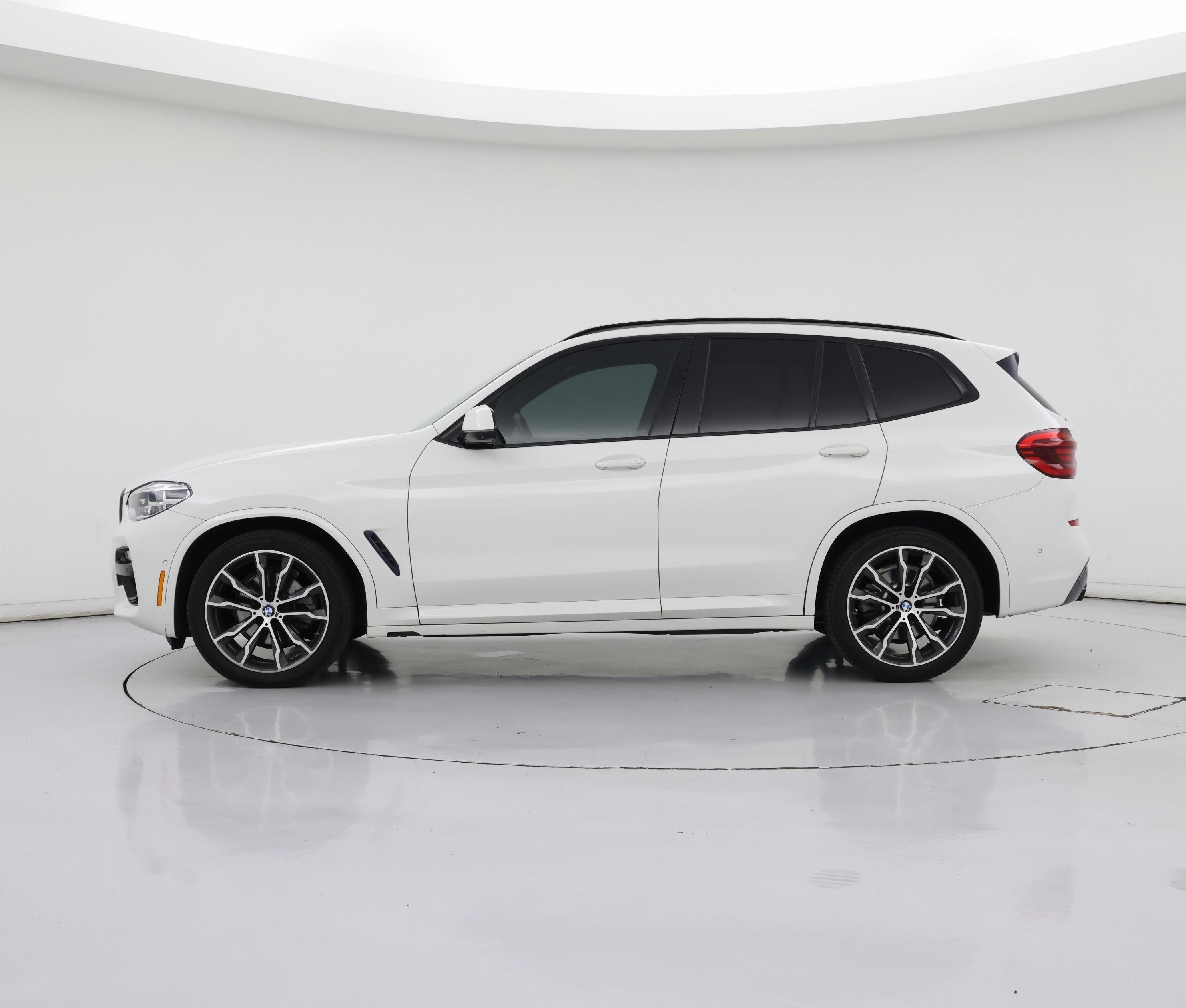 Thumbnail: 2021 BMW X3 - 3