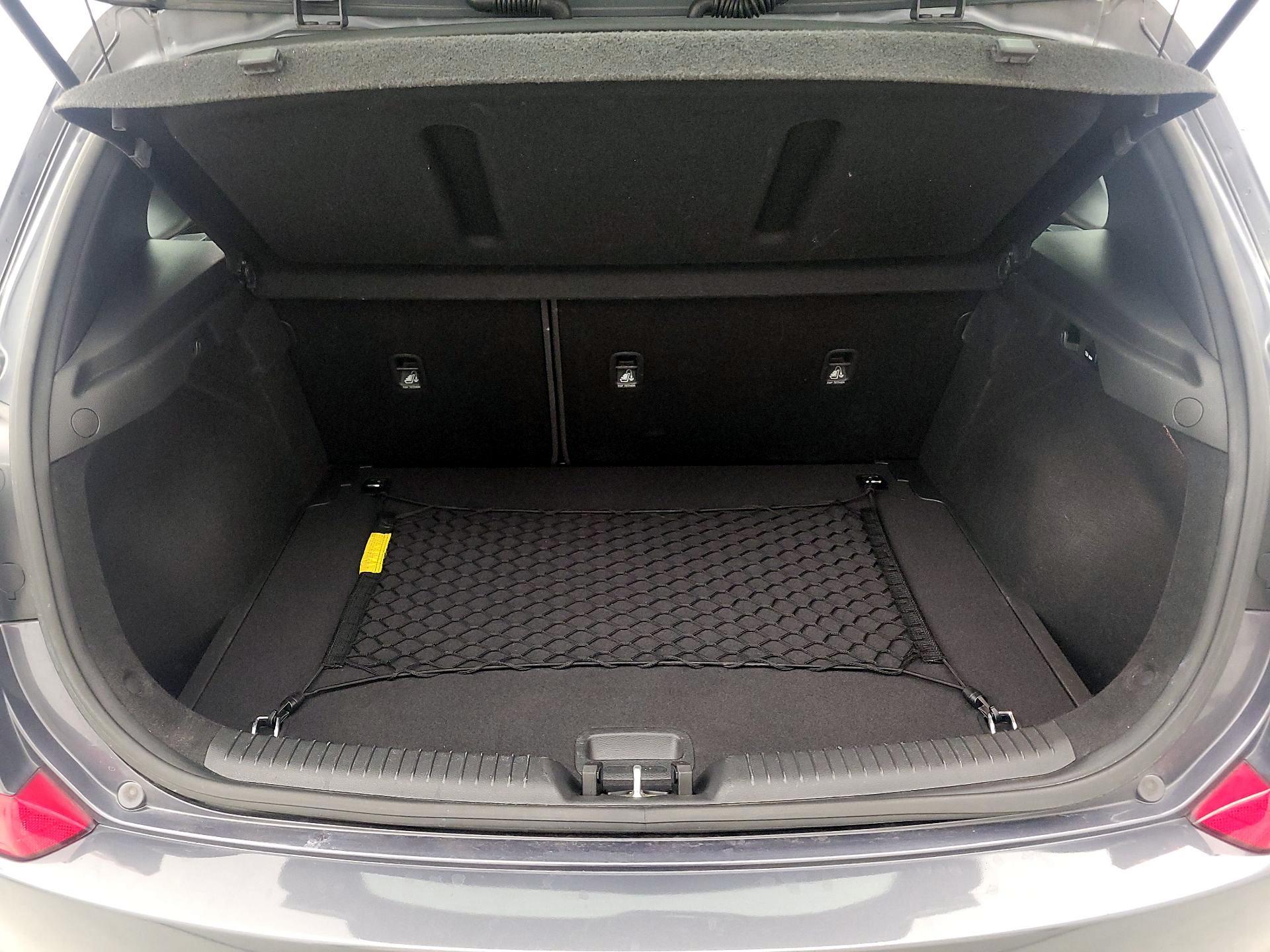 Thumbnail: 2018 Hyundai Elantra - 20