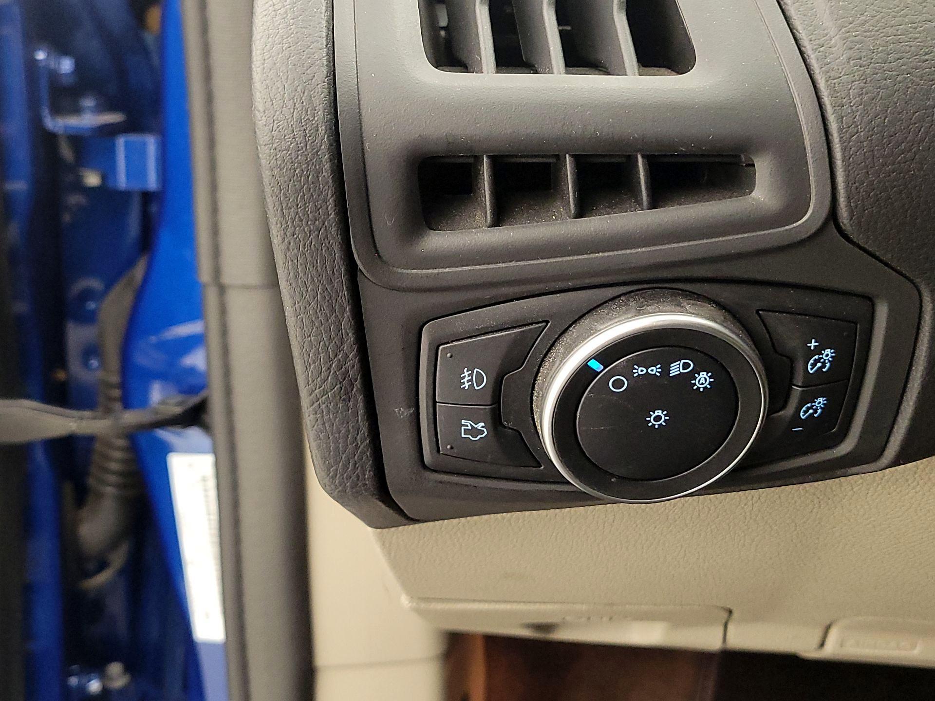 Thumbnail: 2018 Ford Focus - 13