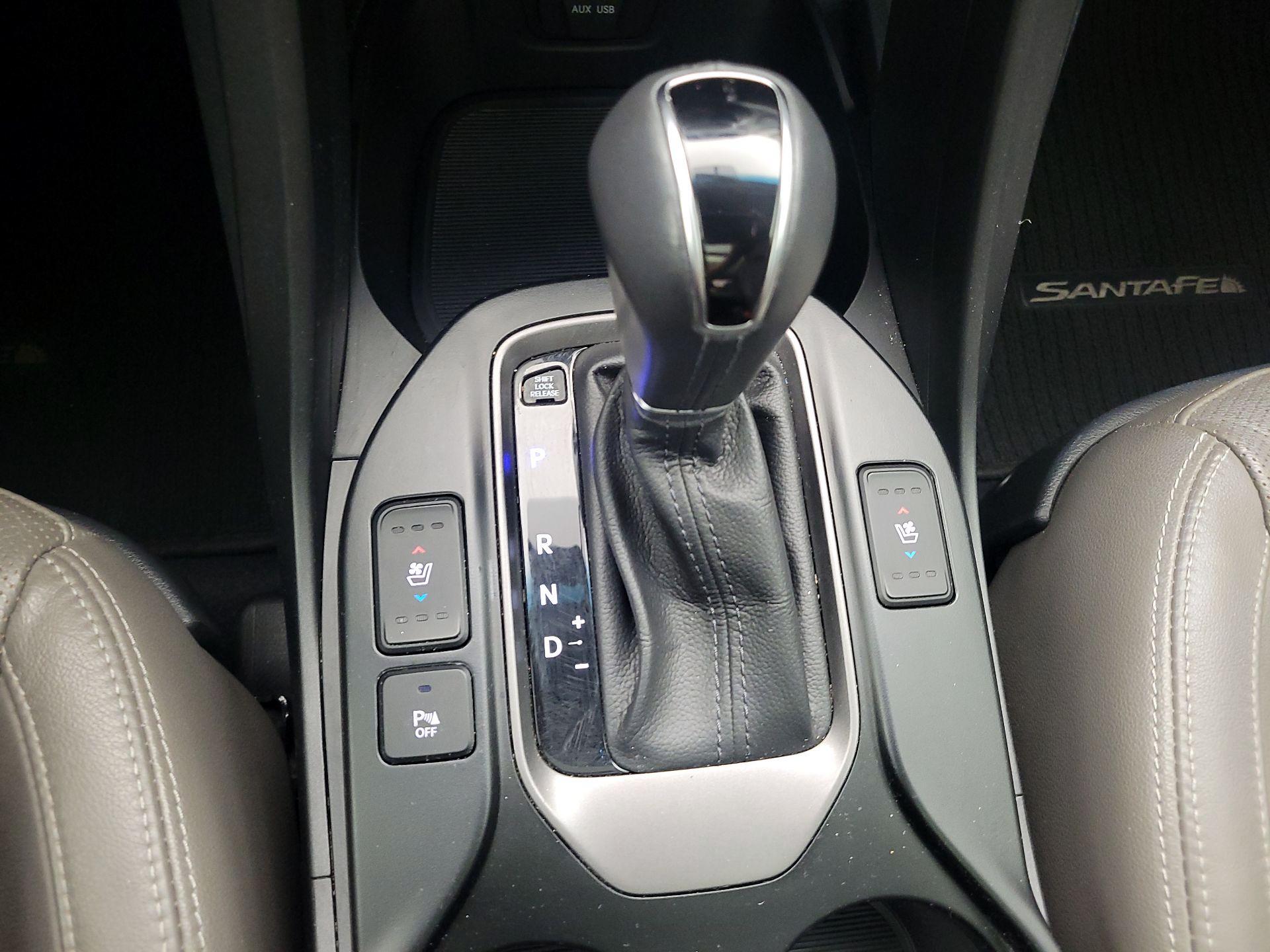 Thumbnail: 2015 Hyundai Santa Fe - 18