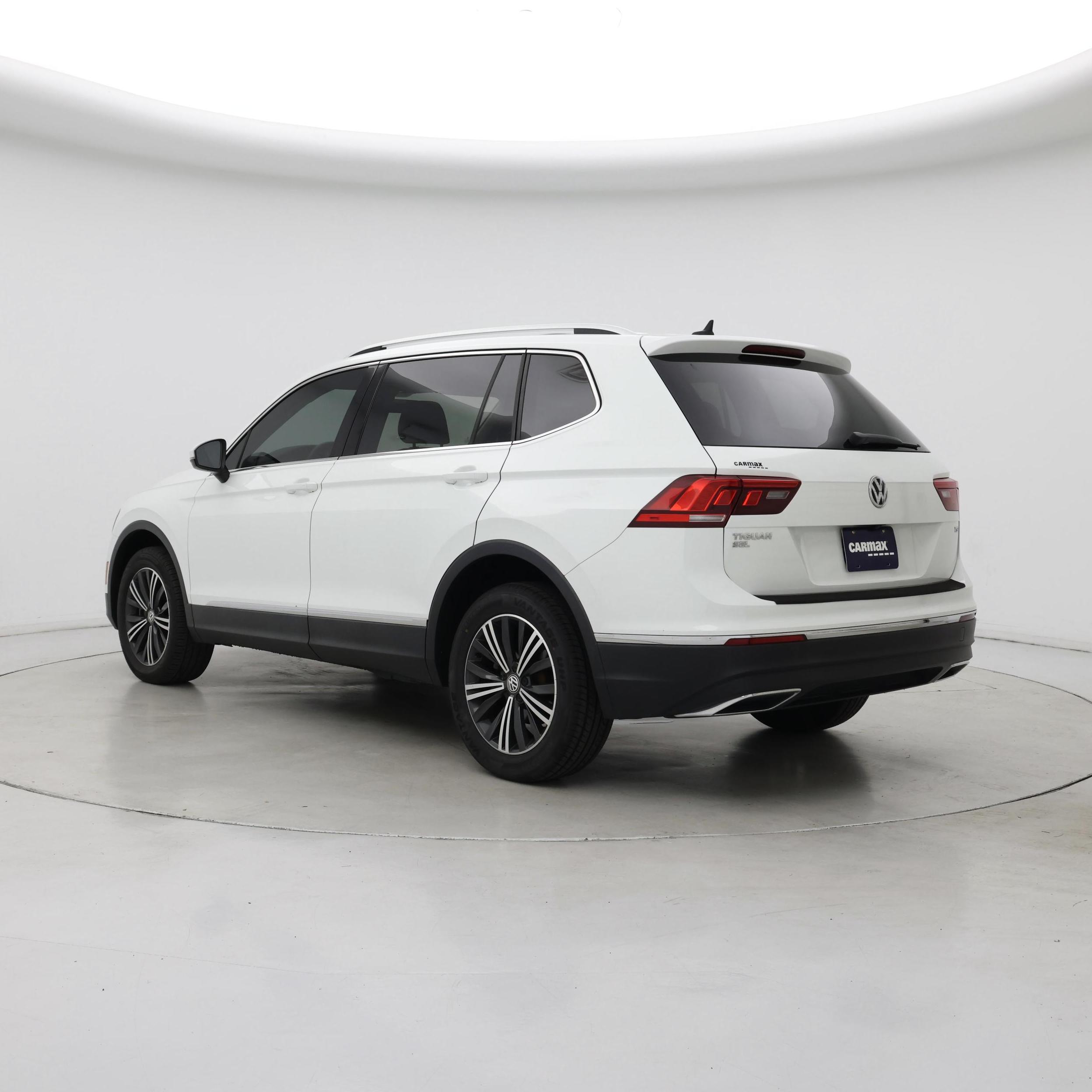 Thumbnail: 2018 Volkswagen Tiguan - 2