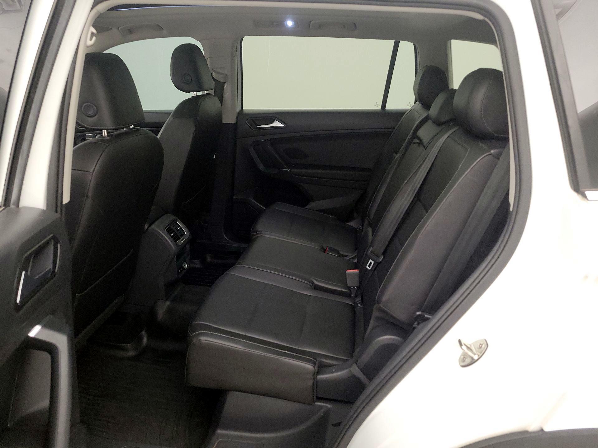 Thumbnail: 2018 Volkswagen Tiguan - 20