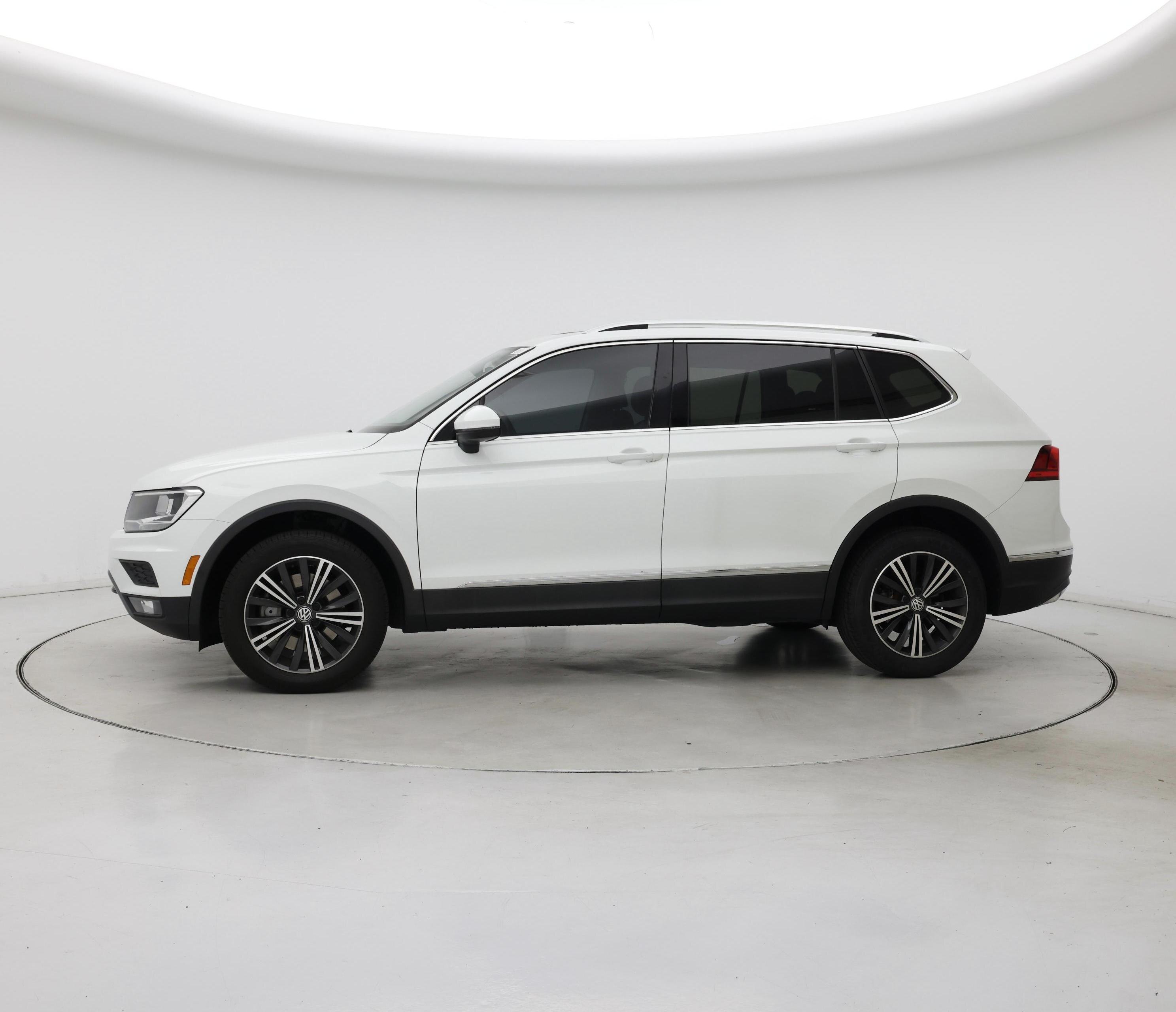 Thumbnail: 2018 Volkswagen Tiguan - 3