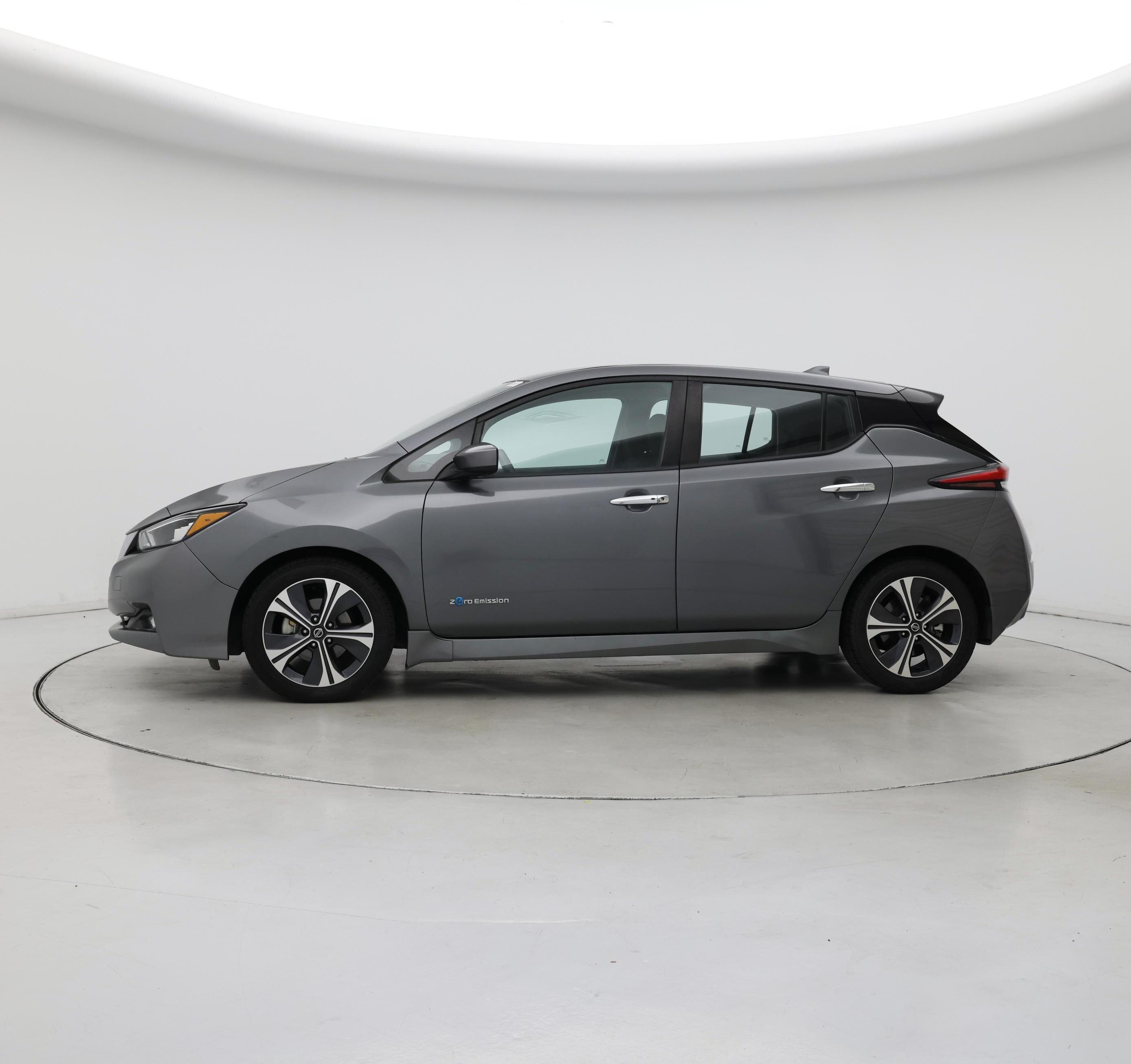 Thumbnail: 2018 Nissan Leaf - 3