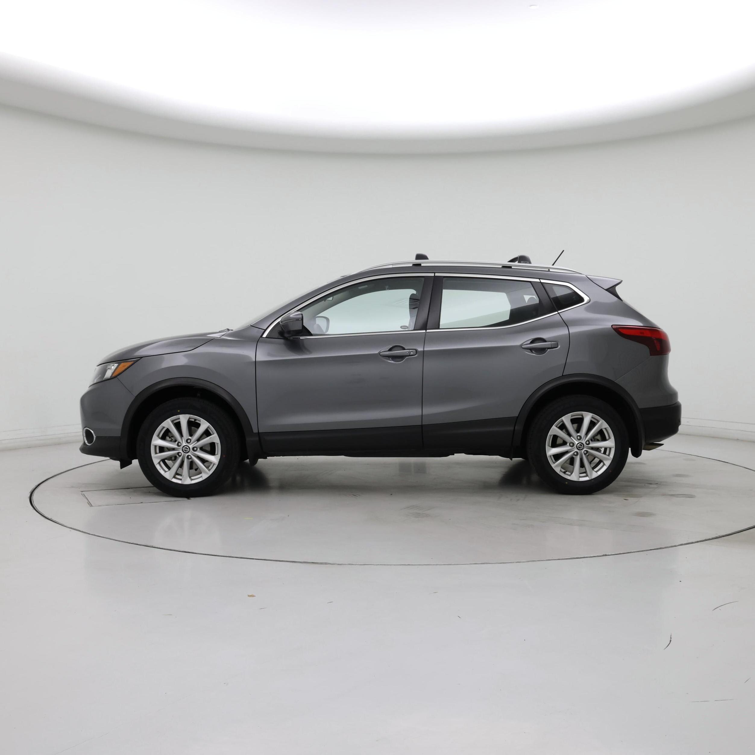 Thumbnail: 2019 Nissan Rogue Sport - 3