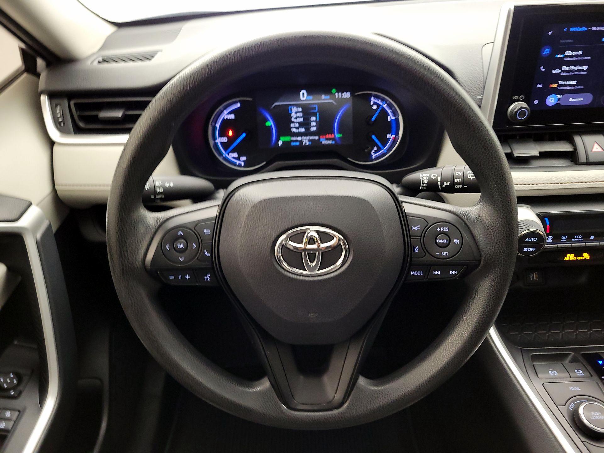 Thumbnail: 2023 Toyota RAV4 - 10