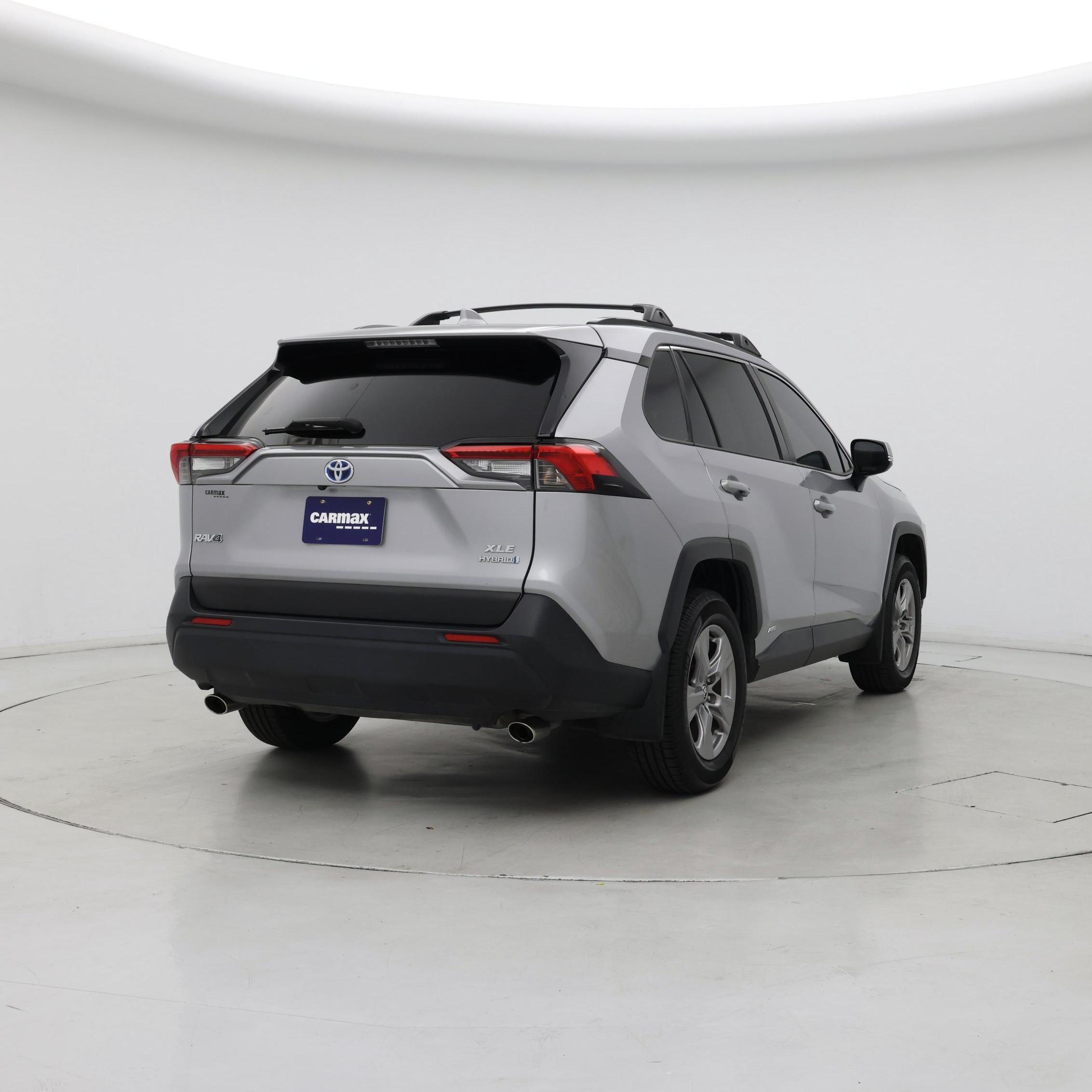 Thumbnail: 2023 Toyota RAV4 - 8