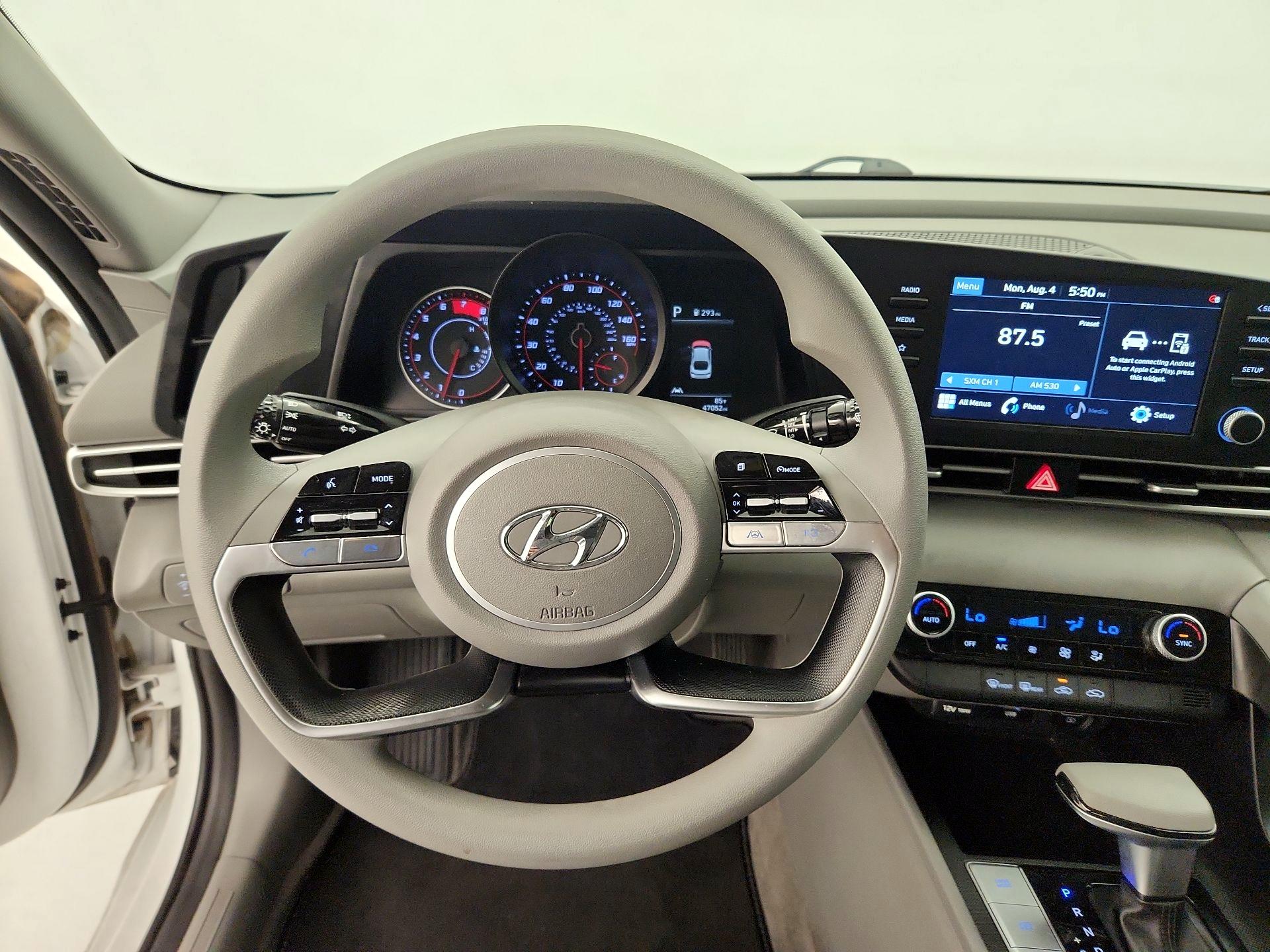 Thumbnail: 2022 Hyundai Elantra - 10