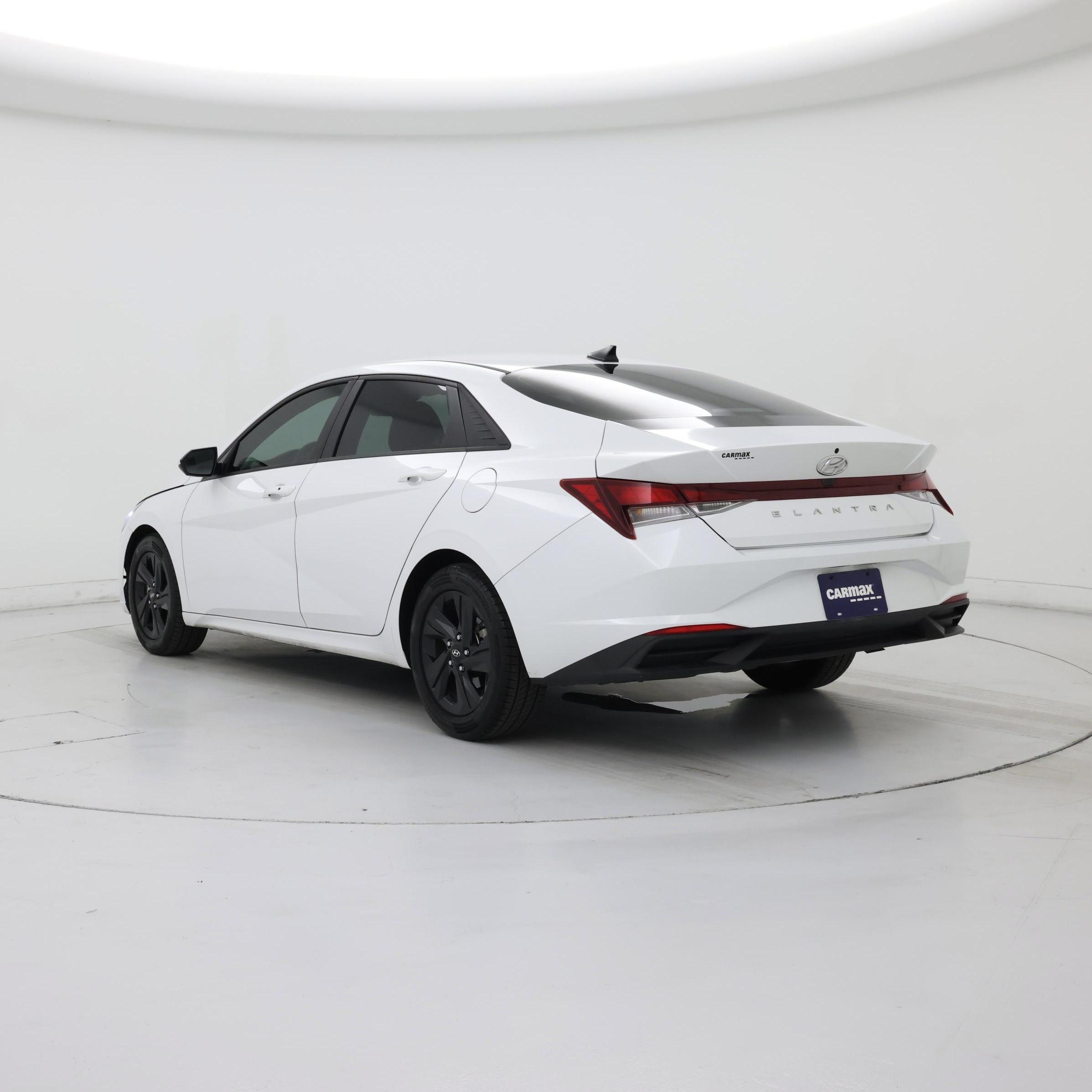 Thumbnail: 2022 Hyundai Elantra - 2