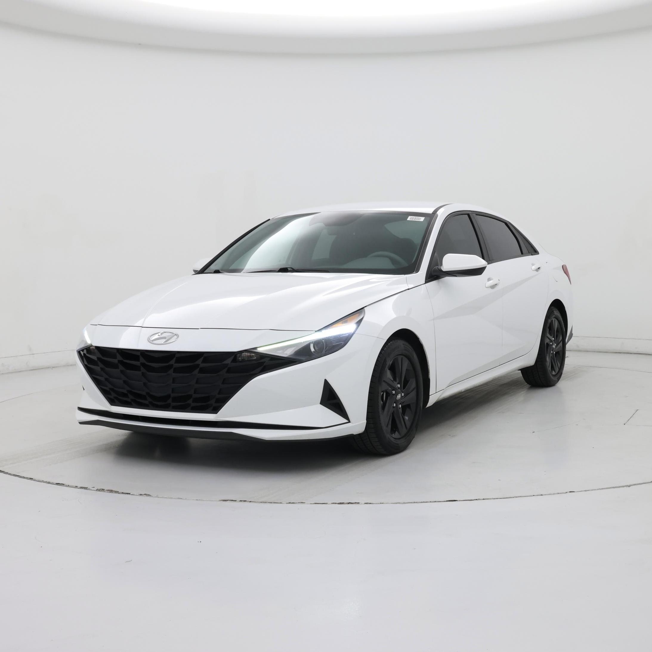 Thumbnail: 2022 Hyundai Elantra - 4
