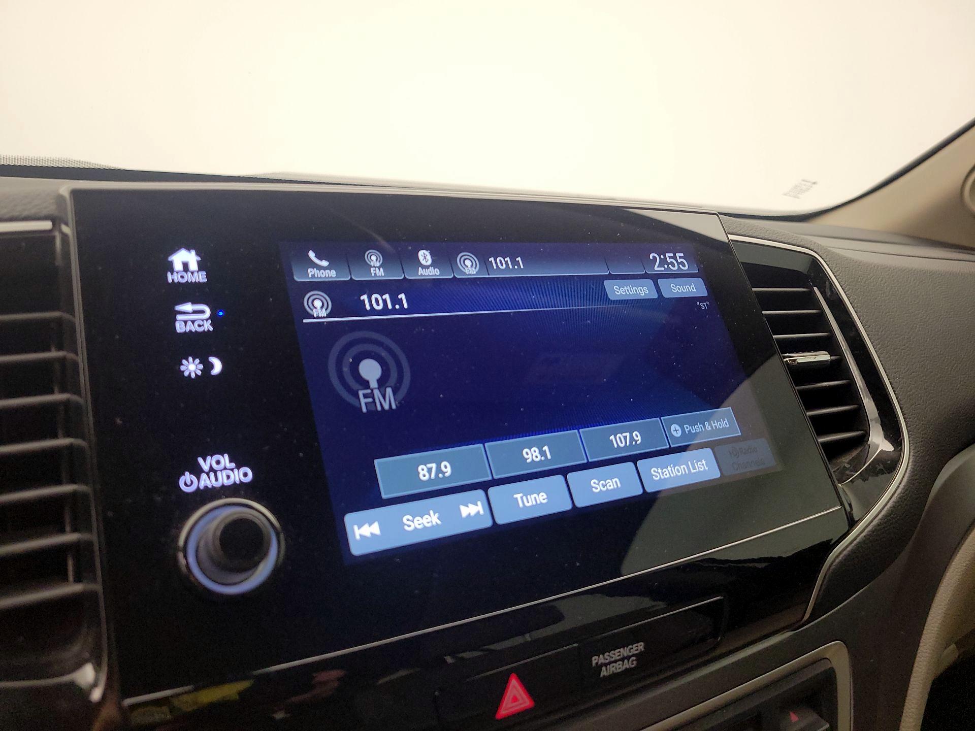 Thumbnail: 2019 Honda Pilot - 15