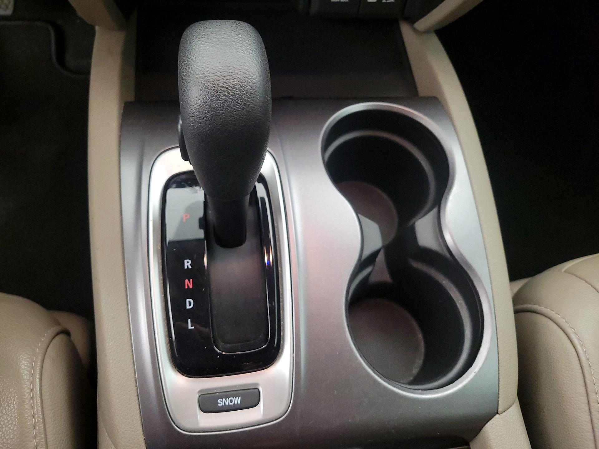 Thumbnail: 2019 Honda Pilot - 17