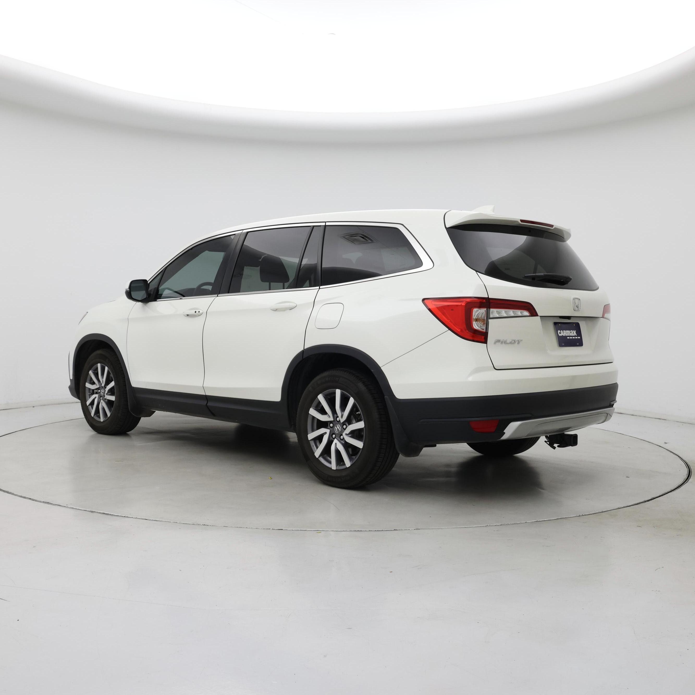 Thumbnail: 2019 Honda Pilot - 2