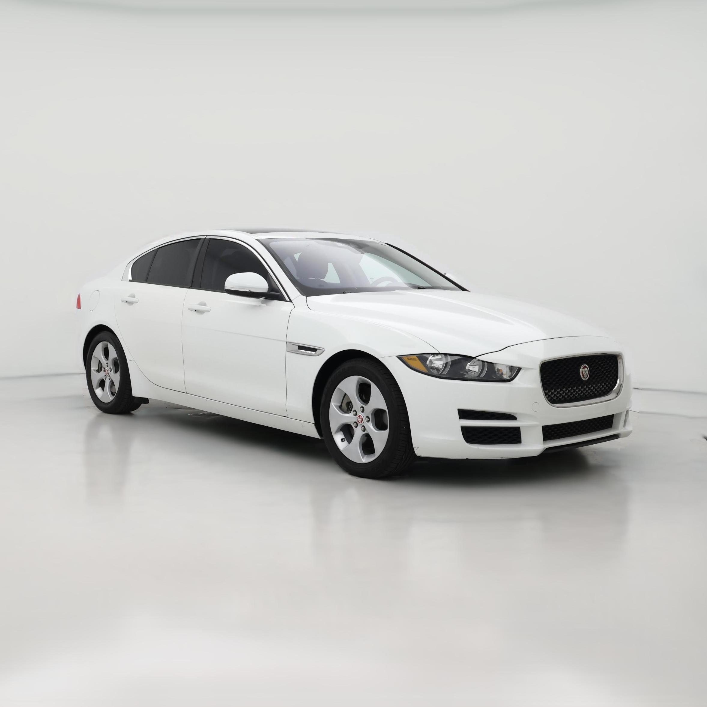 Thumbnail: 2018 Jaguar XE - 1