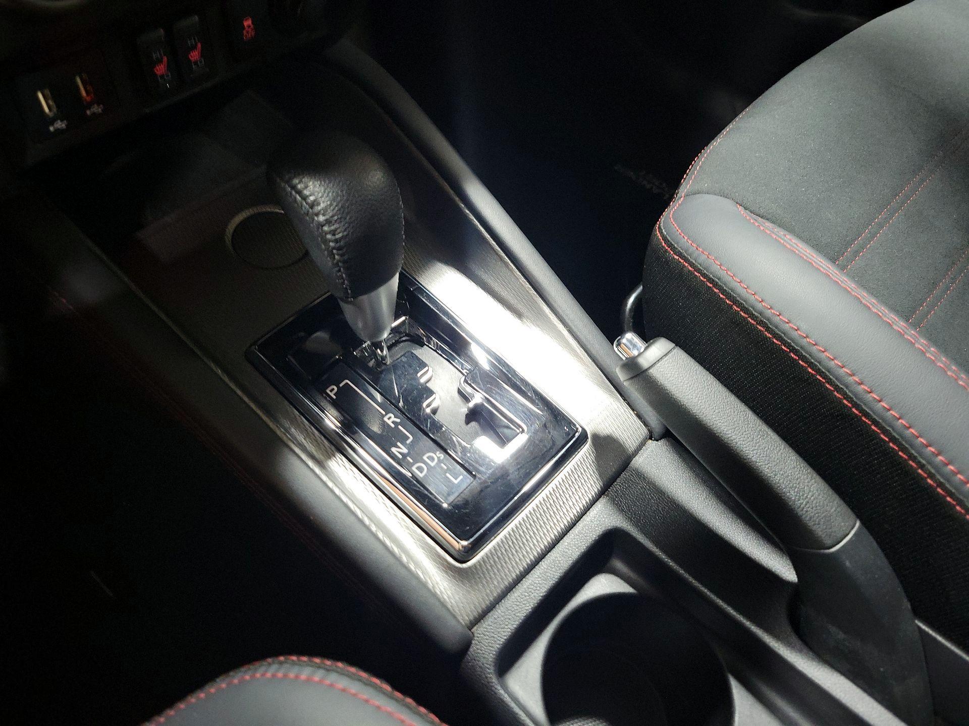 Thumbnail: 2022 Mitsubishi Outlander Sport - 17