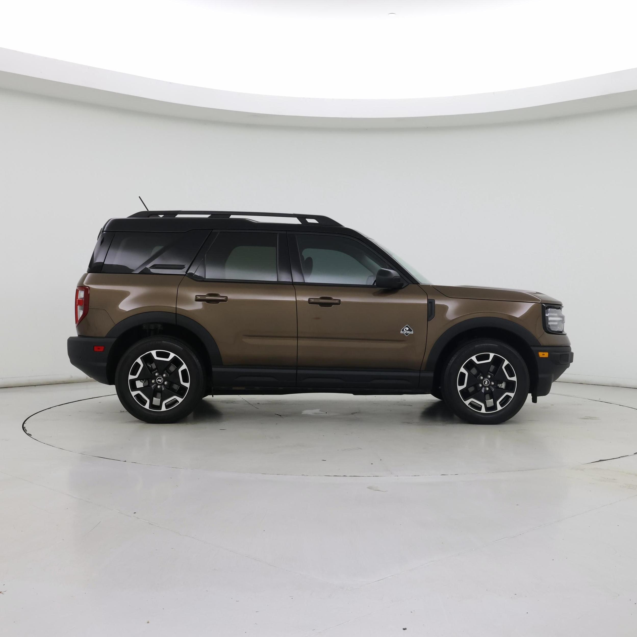 Thumbnail: 2022 Ford Bronco Sport - 7