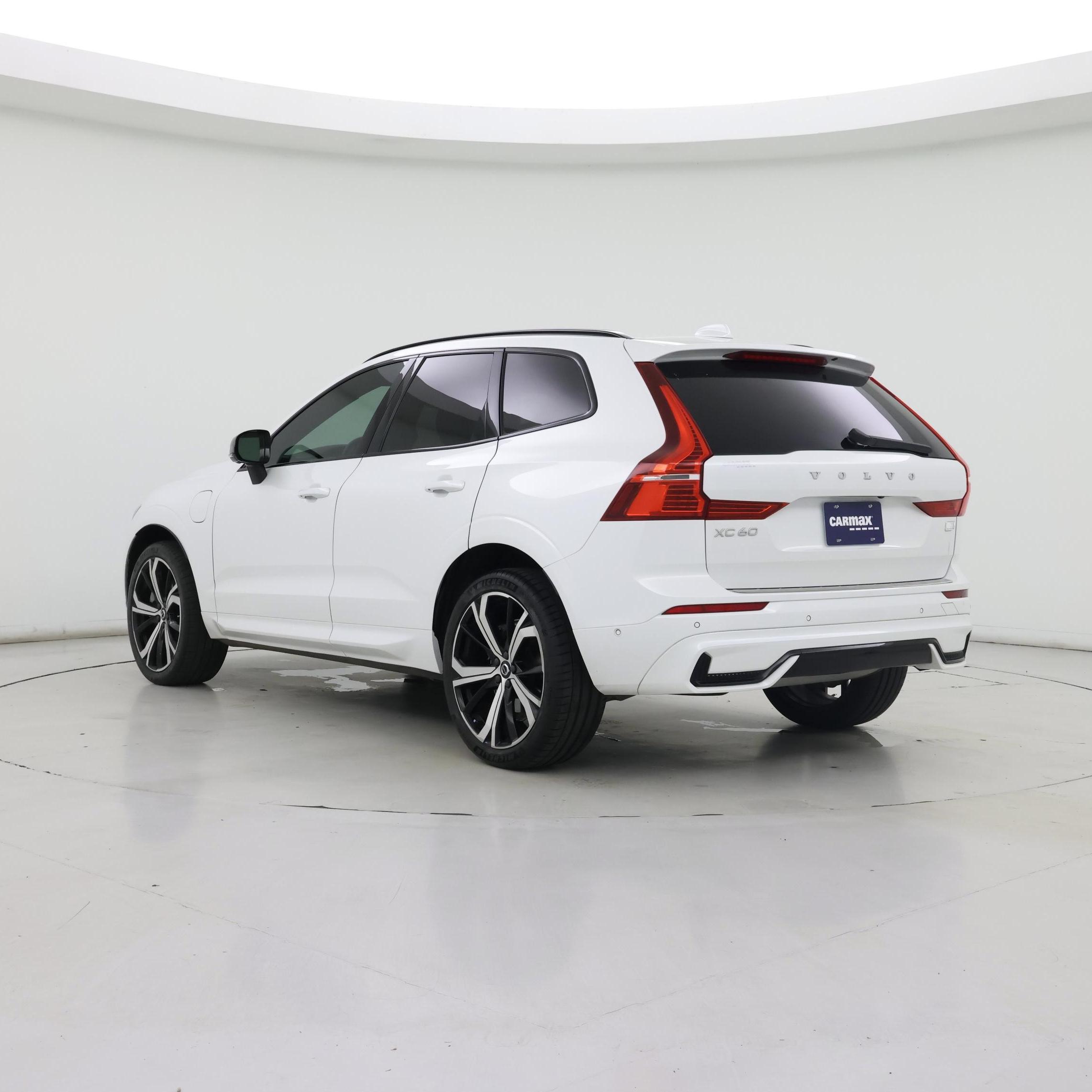 Thumbnail: 2022 Volvo XC60 - 2