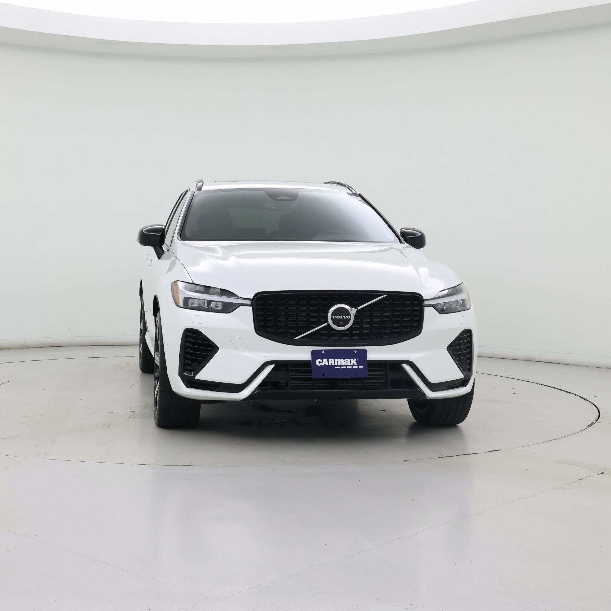 Thumbnail: 2022 Volvo XC60 - 5