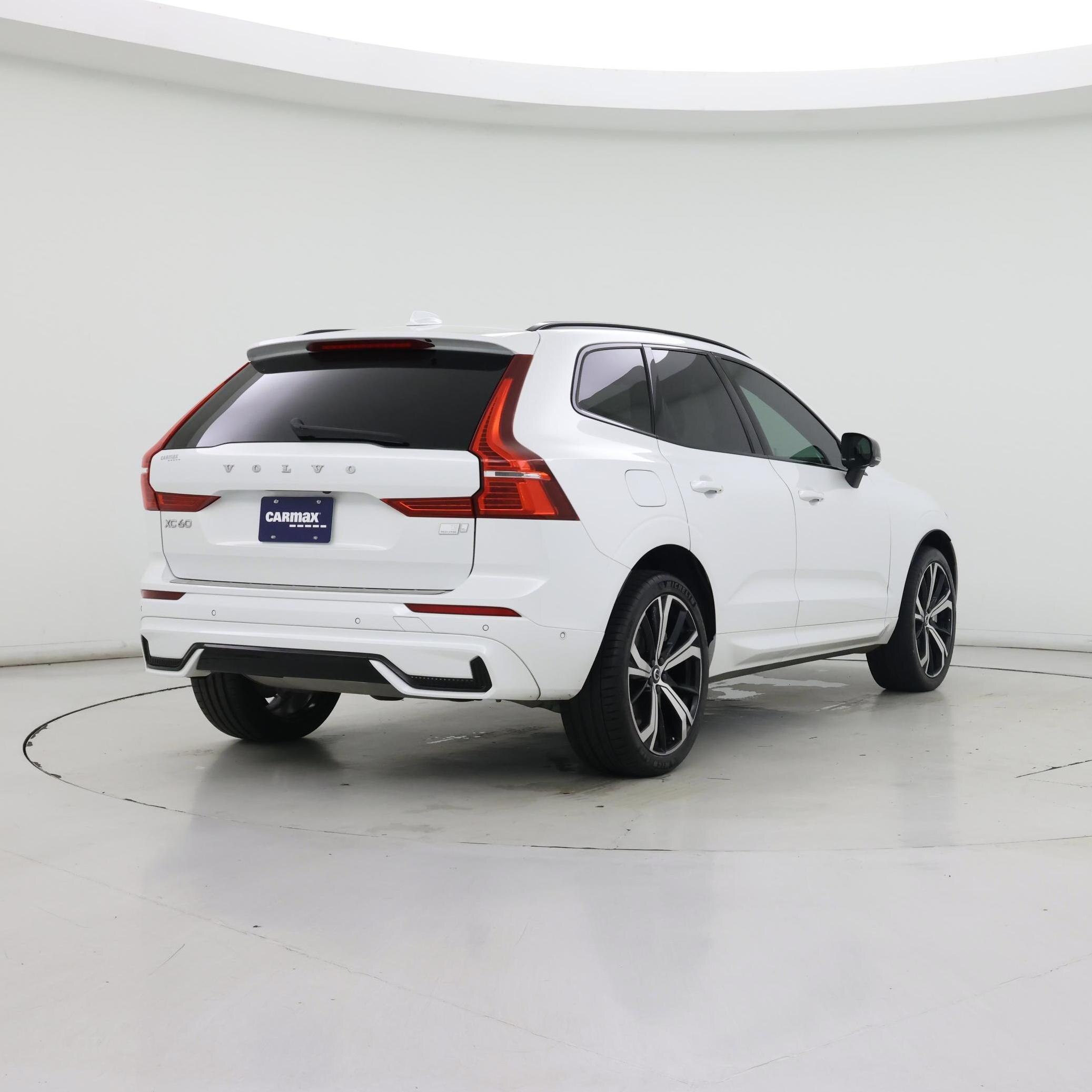 Thumbnail: 2022 Volvo XC60 - 8