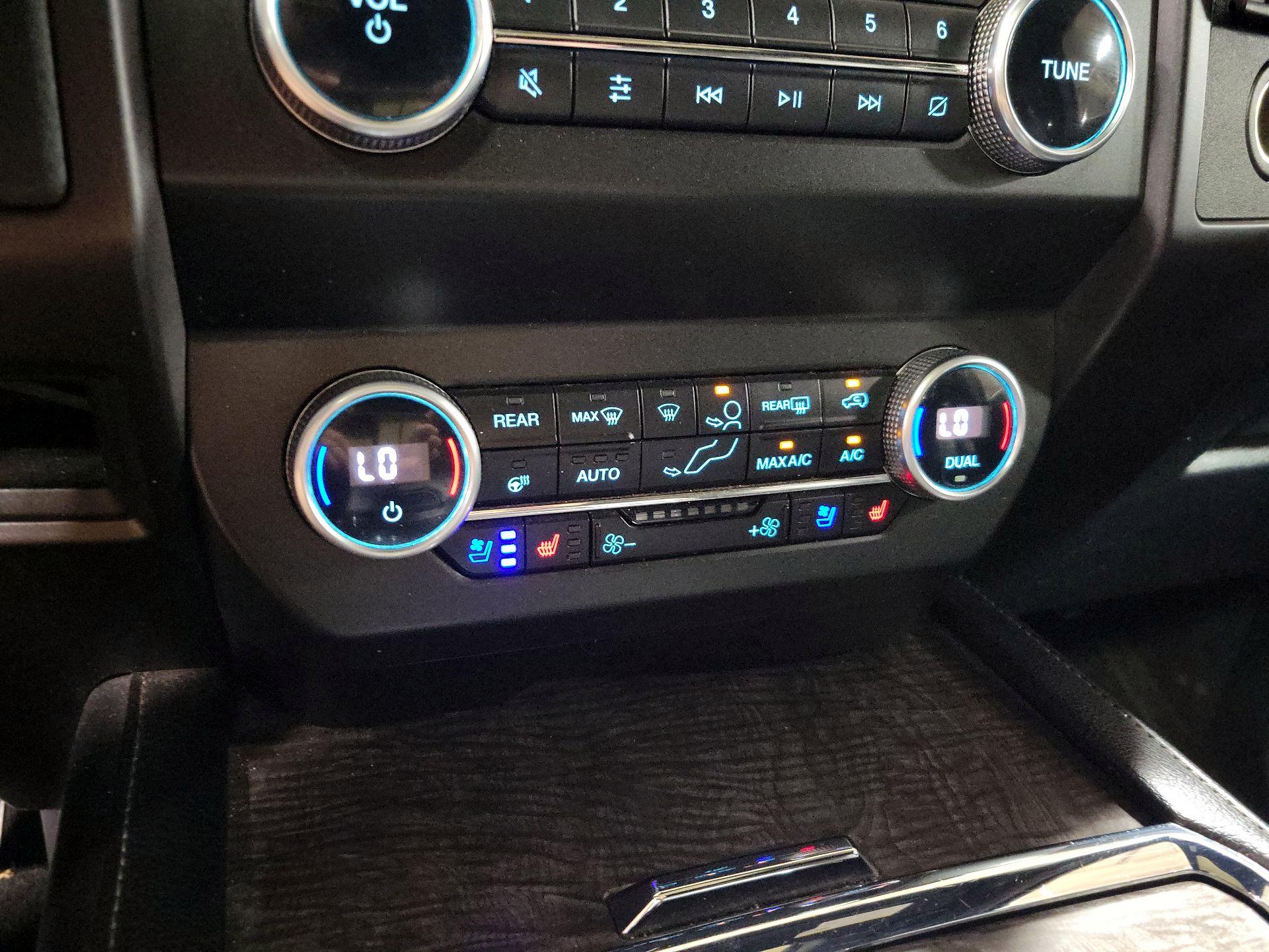Thumbnail: 2020 Ford Expedition - 16