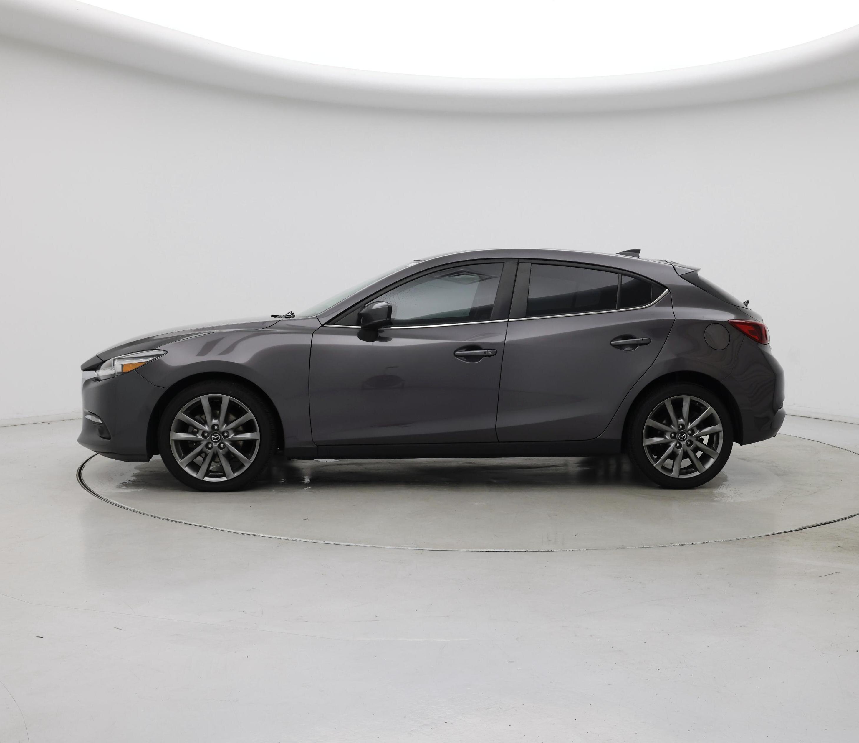 Thumbnail: 2018 Mazda Mazda3 - 3