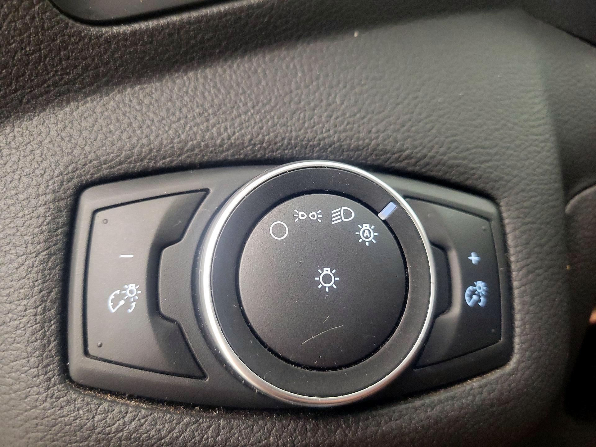 Thumbnail: 2017 Ford C-Max - 13
