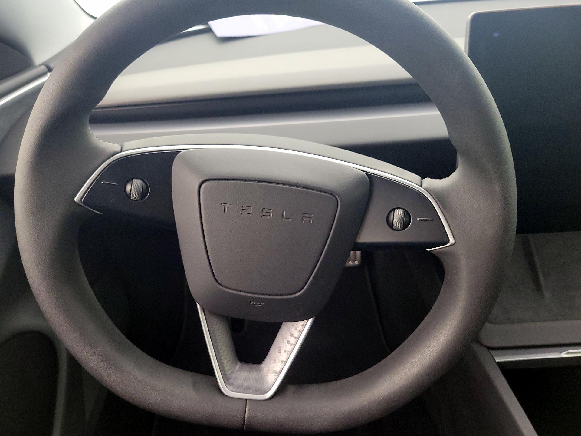 Thumbnail: 2024 Tesla Model 3 - 10