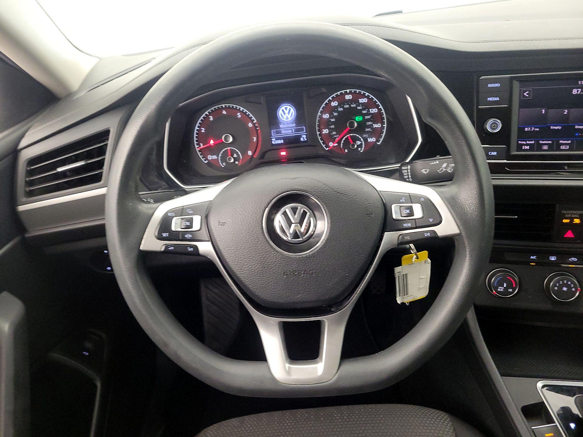 Thumbnail: 2019 Volkswagen Jetta - 10