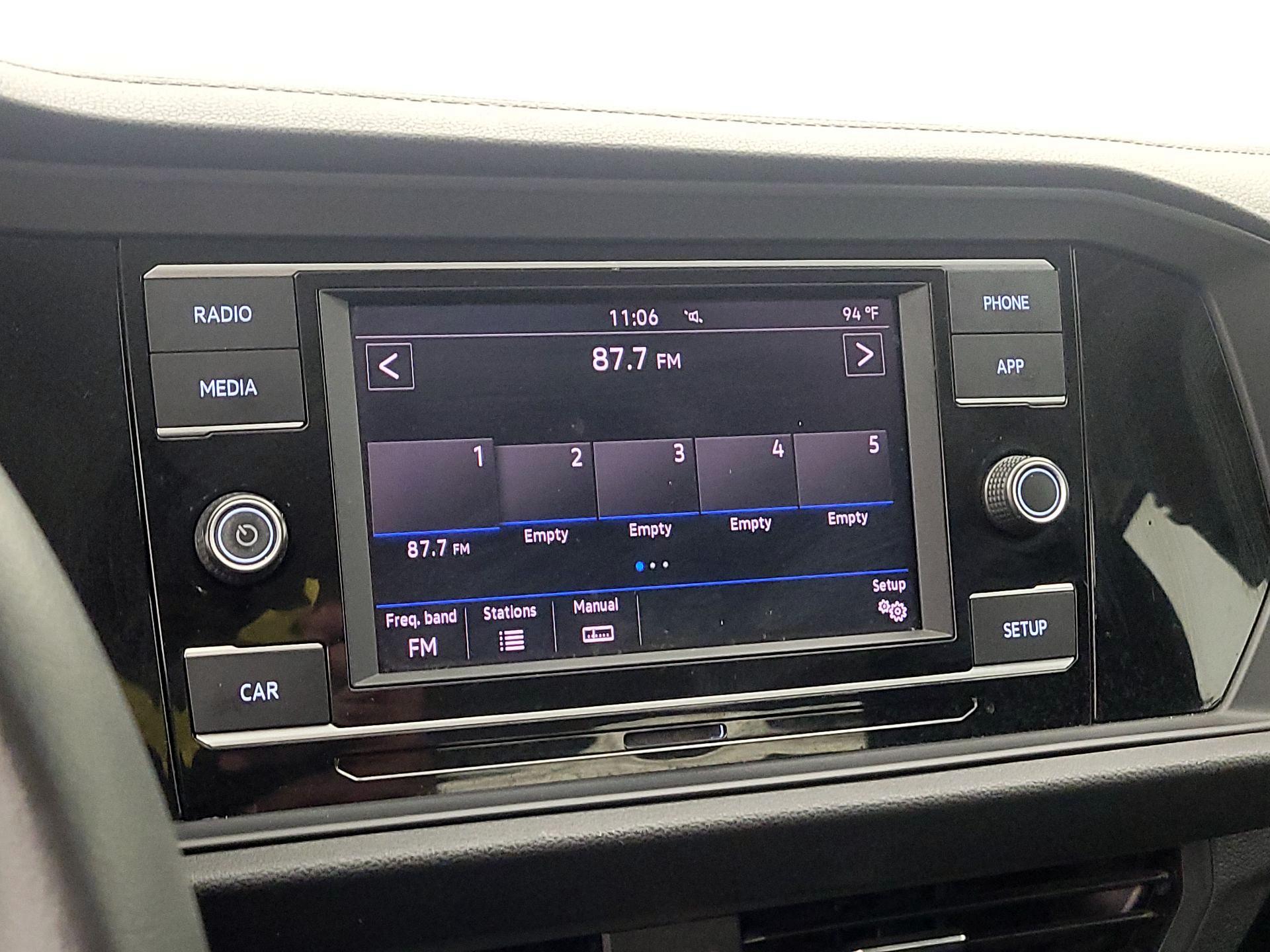 Thumbnail: 2019 Volkswagen Jetta - 15
