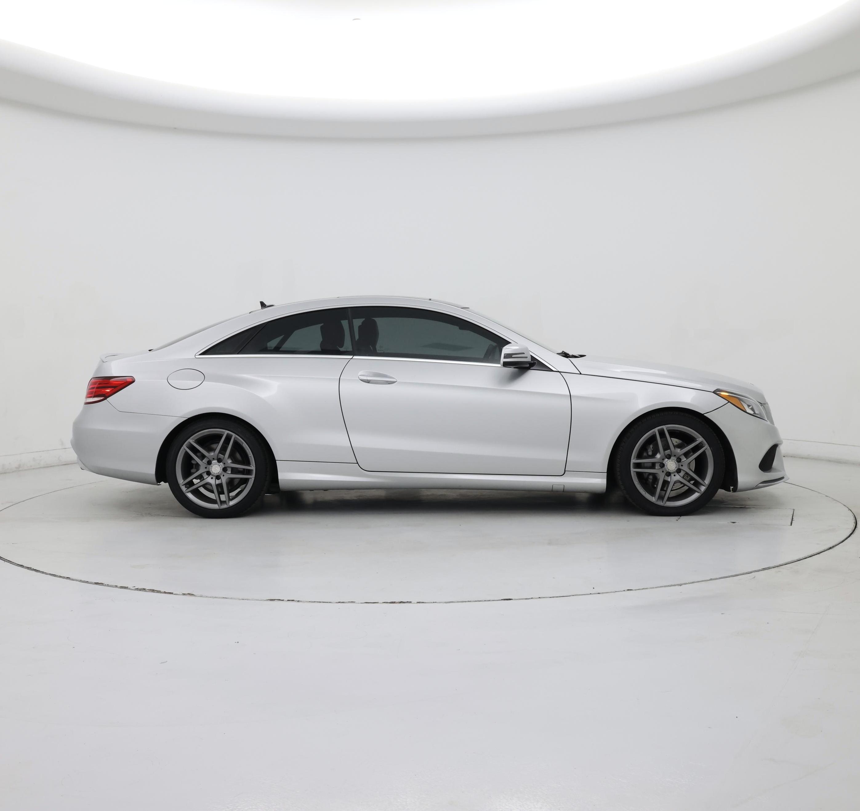 Thumbnail: 2017 Mercedes-Benz E-Class - 7