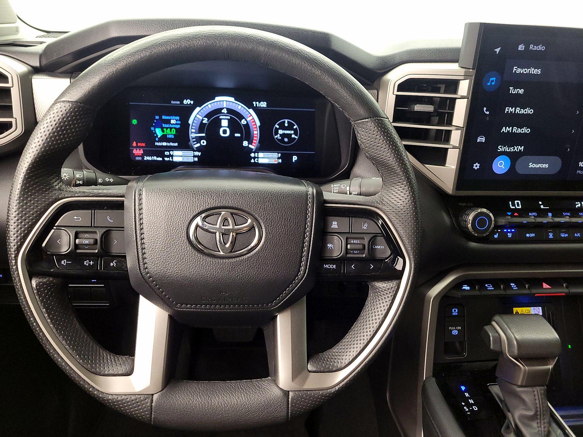 Thumbnail: 2024 Toyota Tundra - 10