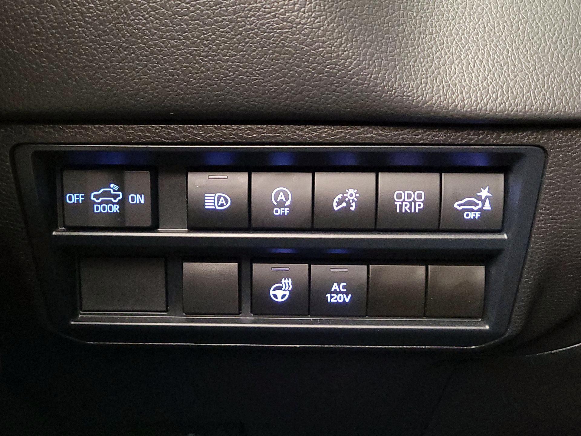 Thumbnail: 2024 Toyota Tundra - 13