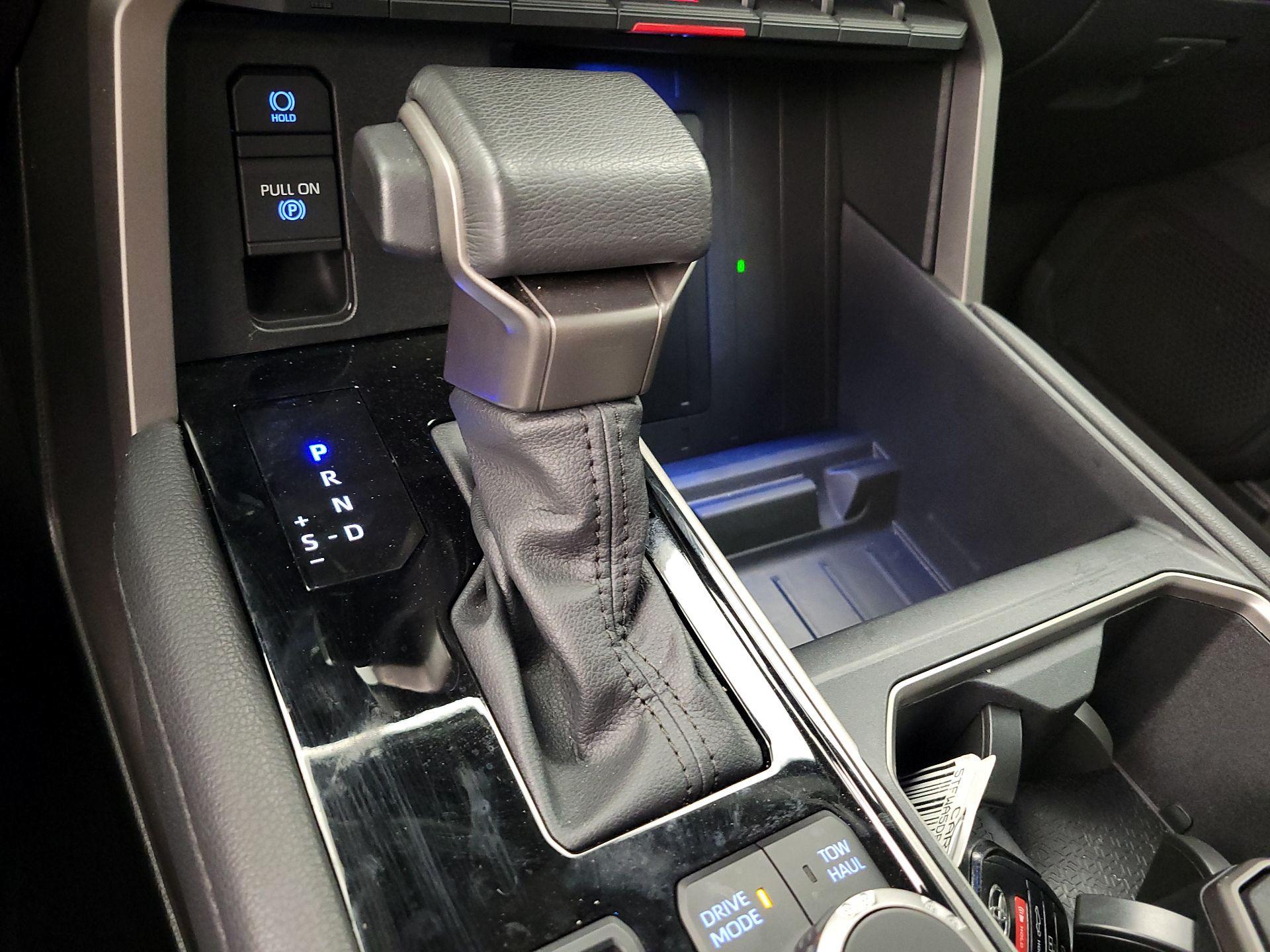 Thumbnail: 2024 Toyota Tundra - 17