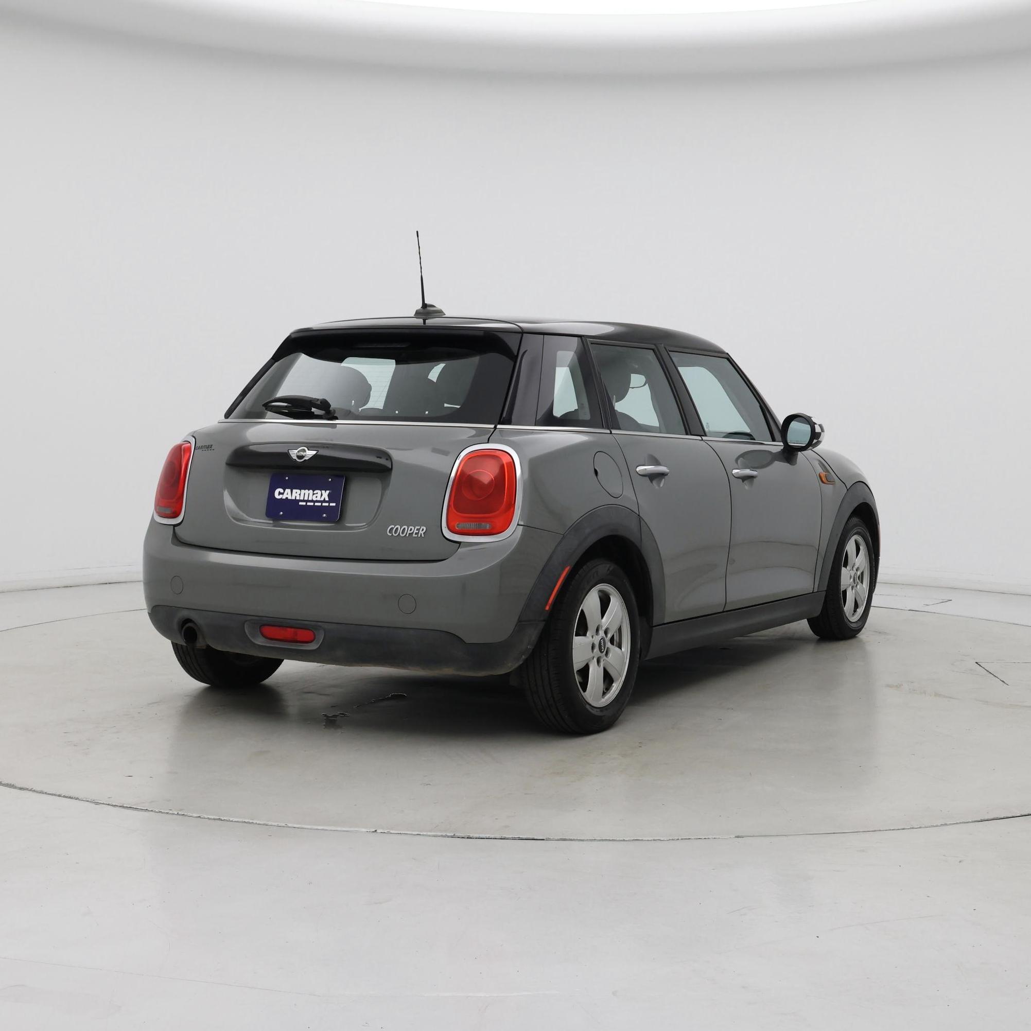 Thumbnail: 2016 MINI Cooper Hardtop - 8